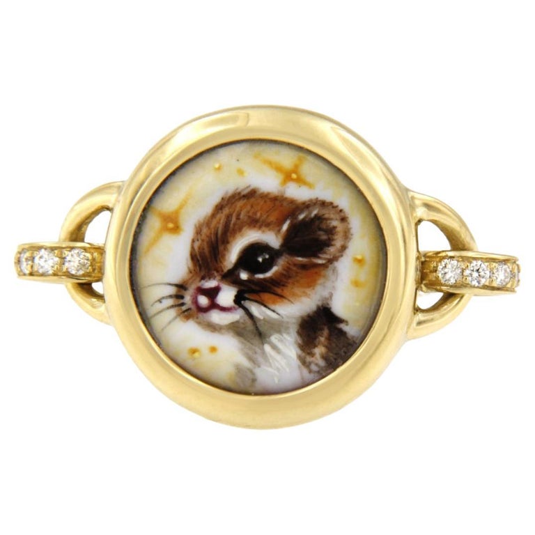 Chipmunk Animal 18K Yellow Gold Diamond Cocktail Ring For Sale at 1stDibs