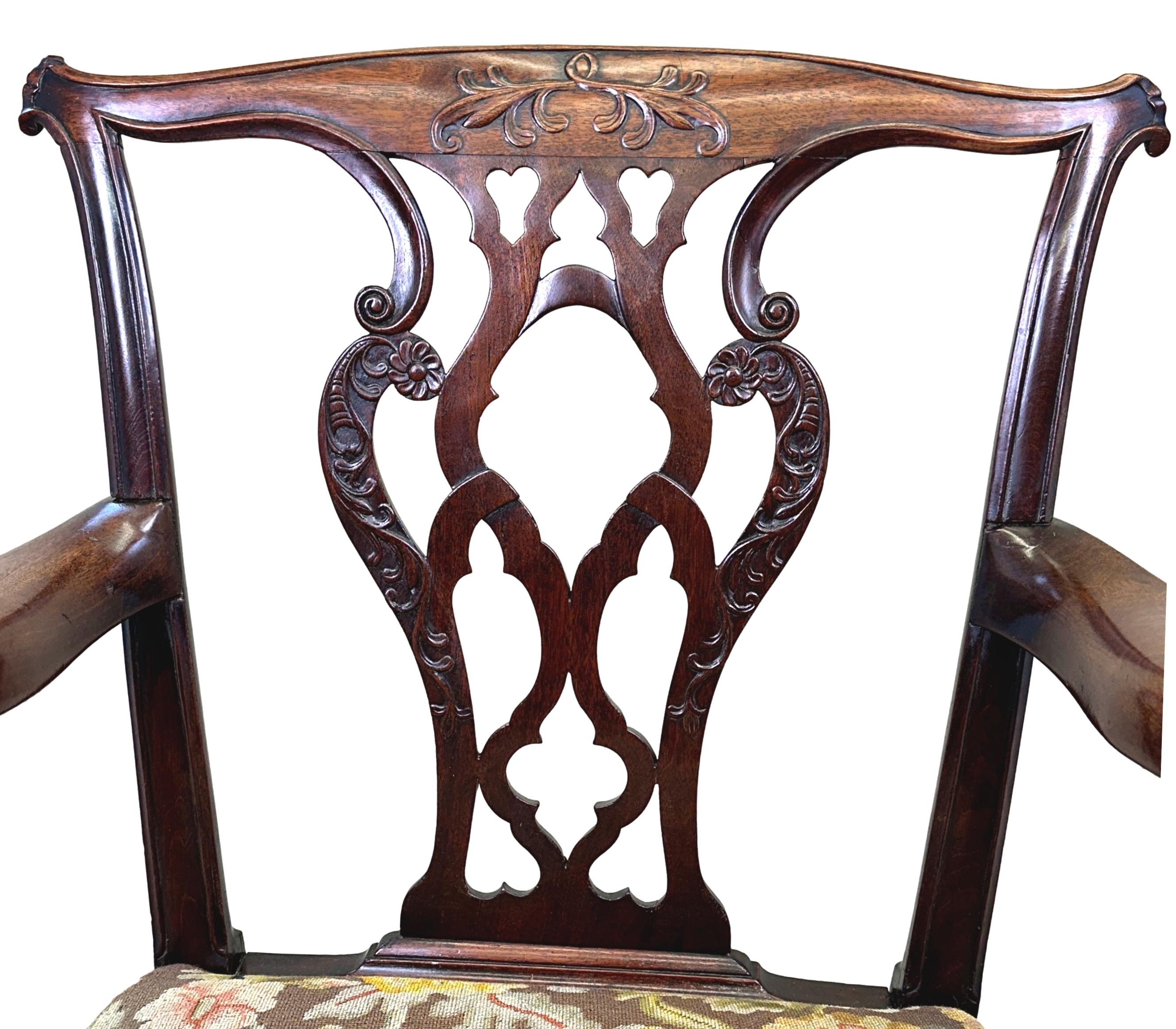 Chippendale 18th Century Mahogany Carver Armchair For Sale 1