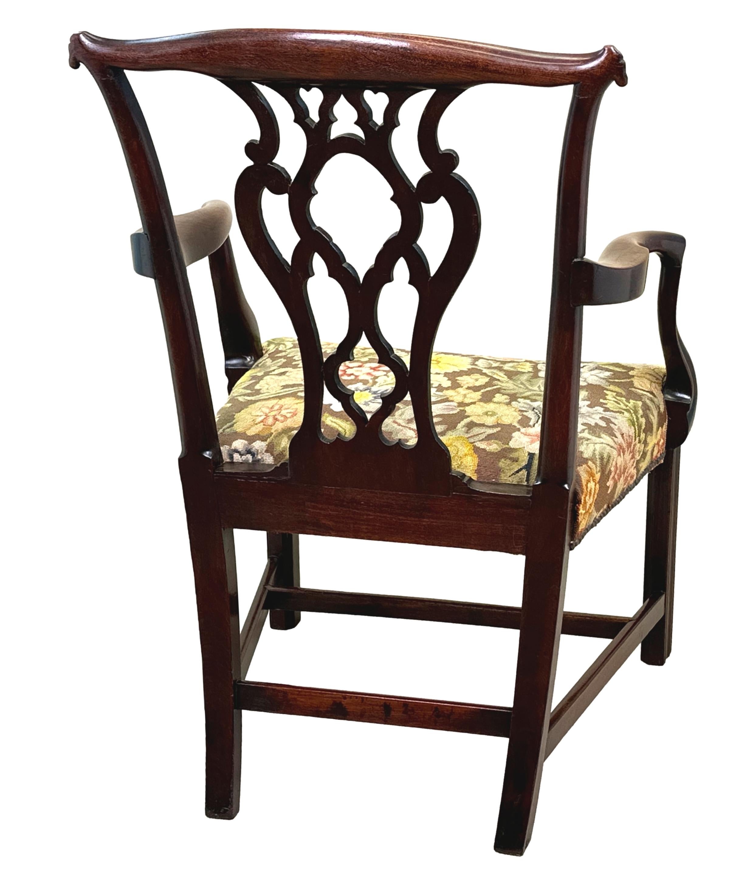 Chippendale 18th Century Mahogany Carver Armchair For Sale 5
