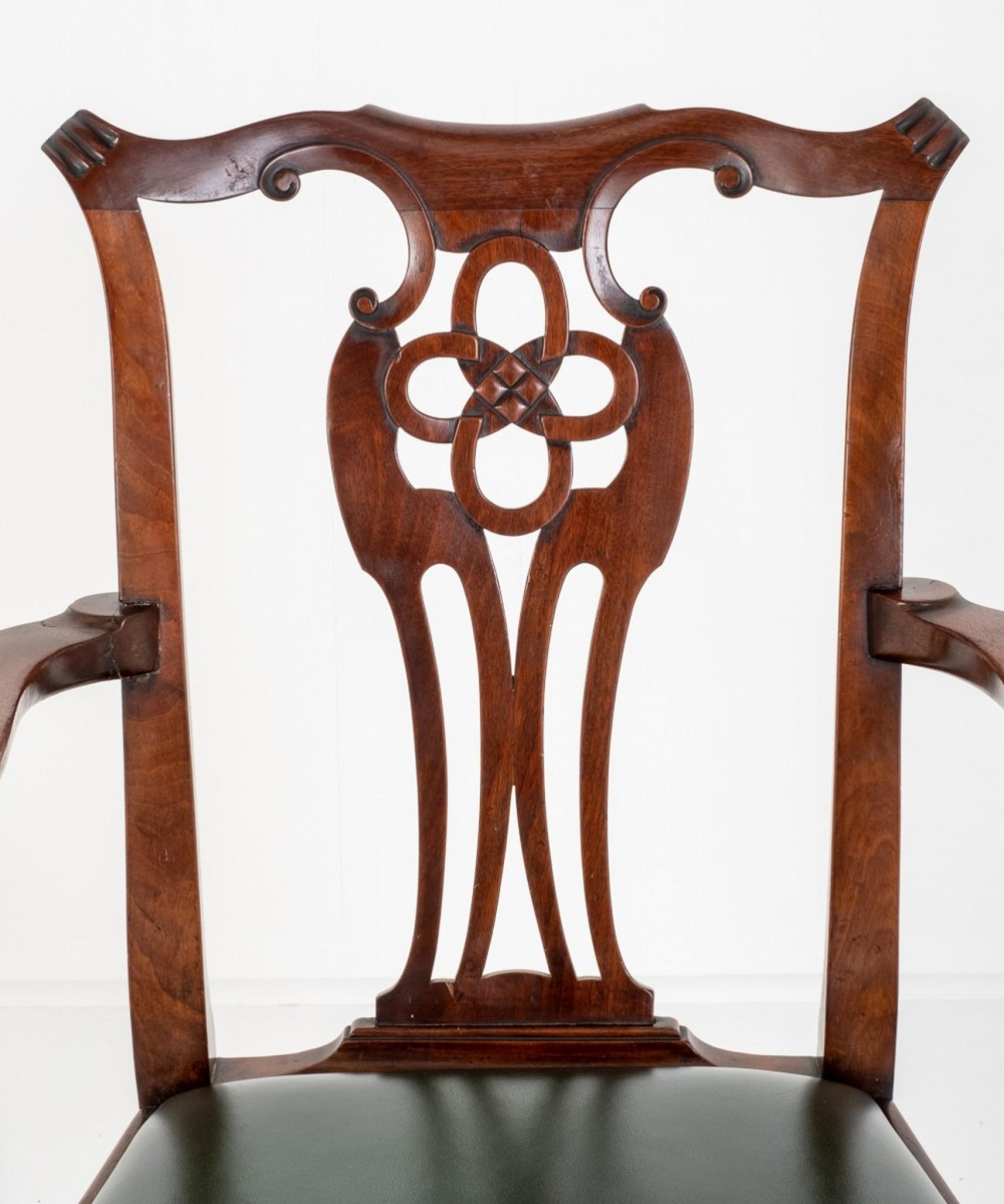 Poltrona Chippendale in mogano Carver Ball and Ball In condizioni buone in vendita a Potters Bar, GB