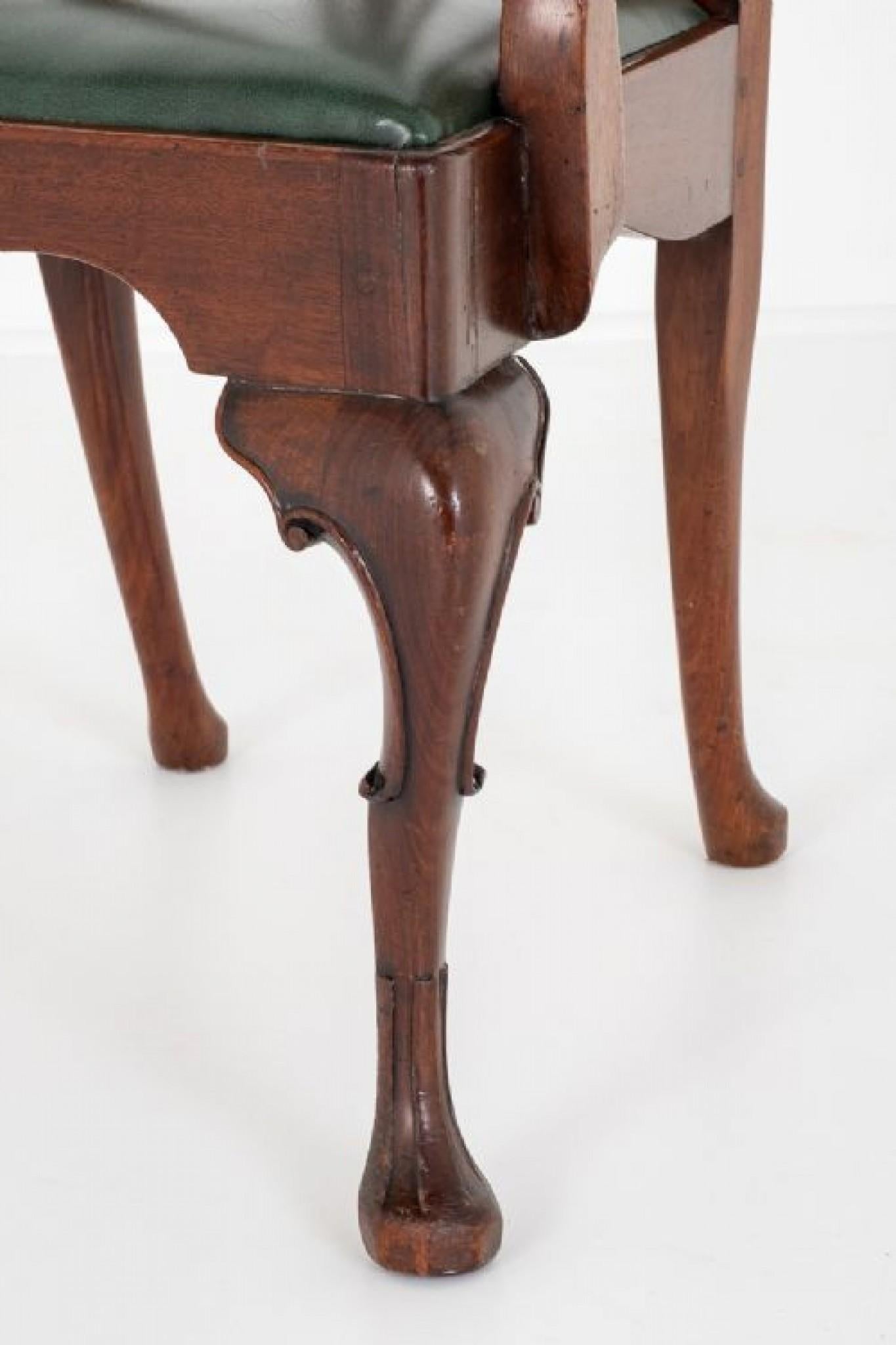 Poltrona Chippendale in mogano Carver Ball and Ball in vendita 1
