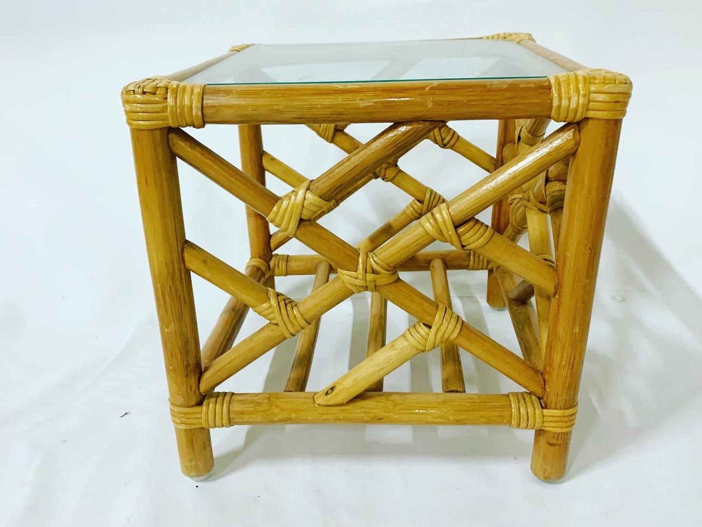 Chippendale Bamboo Rattan Nesting Tables - Set of 3 In Good Condition For Sale In Delray Beach, FL