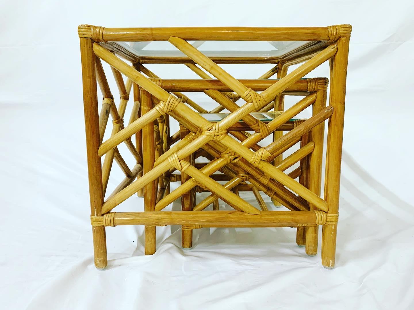 Late 20th Century Chippendale Bamboo Rattan Nesting Tables - Set of 3 For Sale