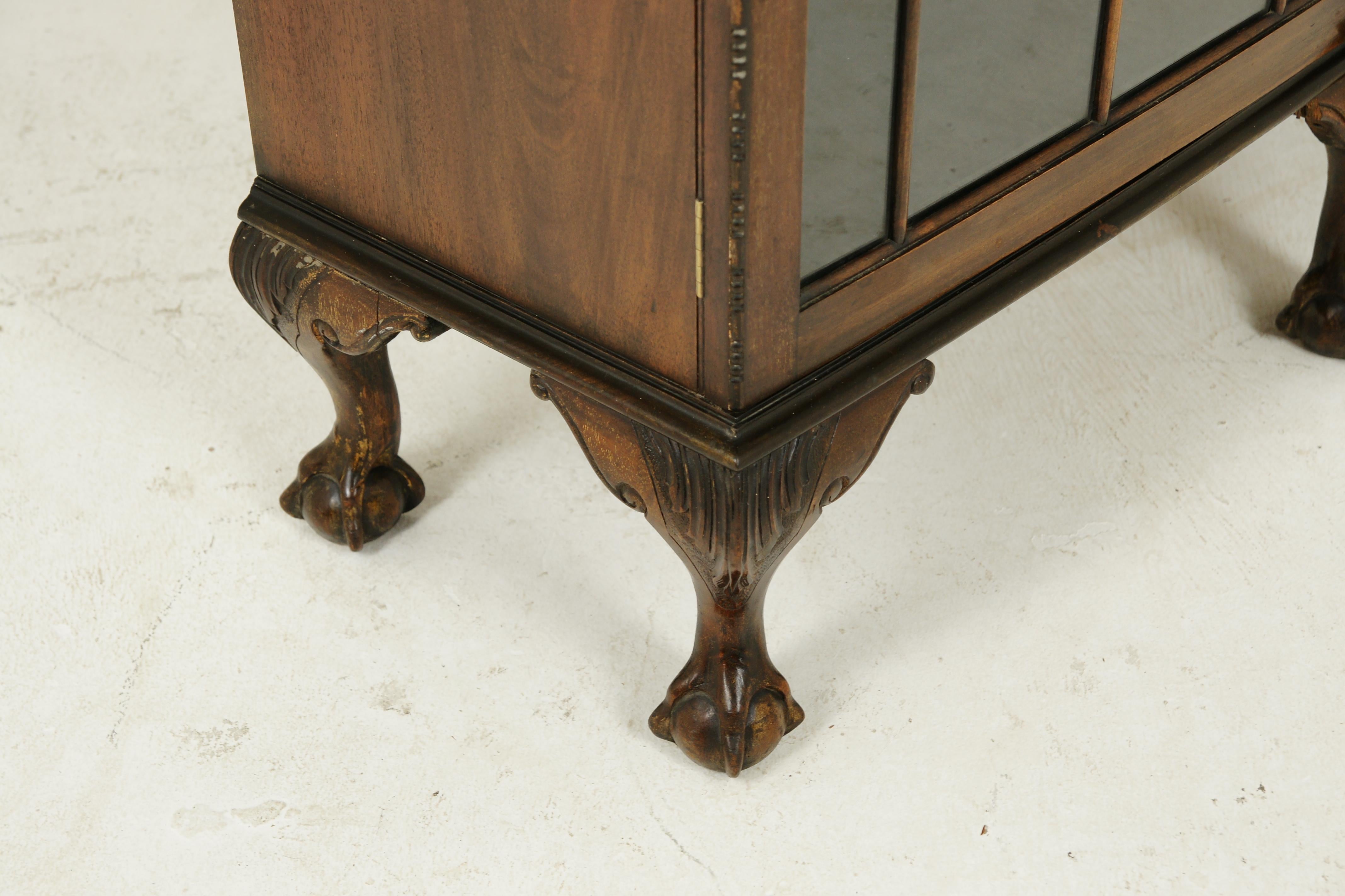 Early 20th Century Antique Chippendale Bookcase, Walnut Bookcase, Break Front Cabinet, 1920, B1239