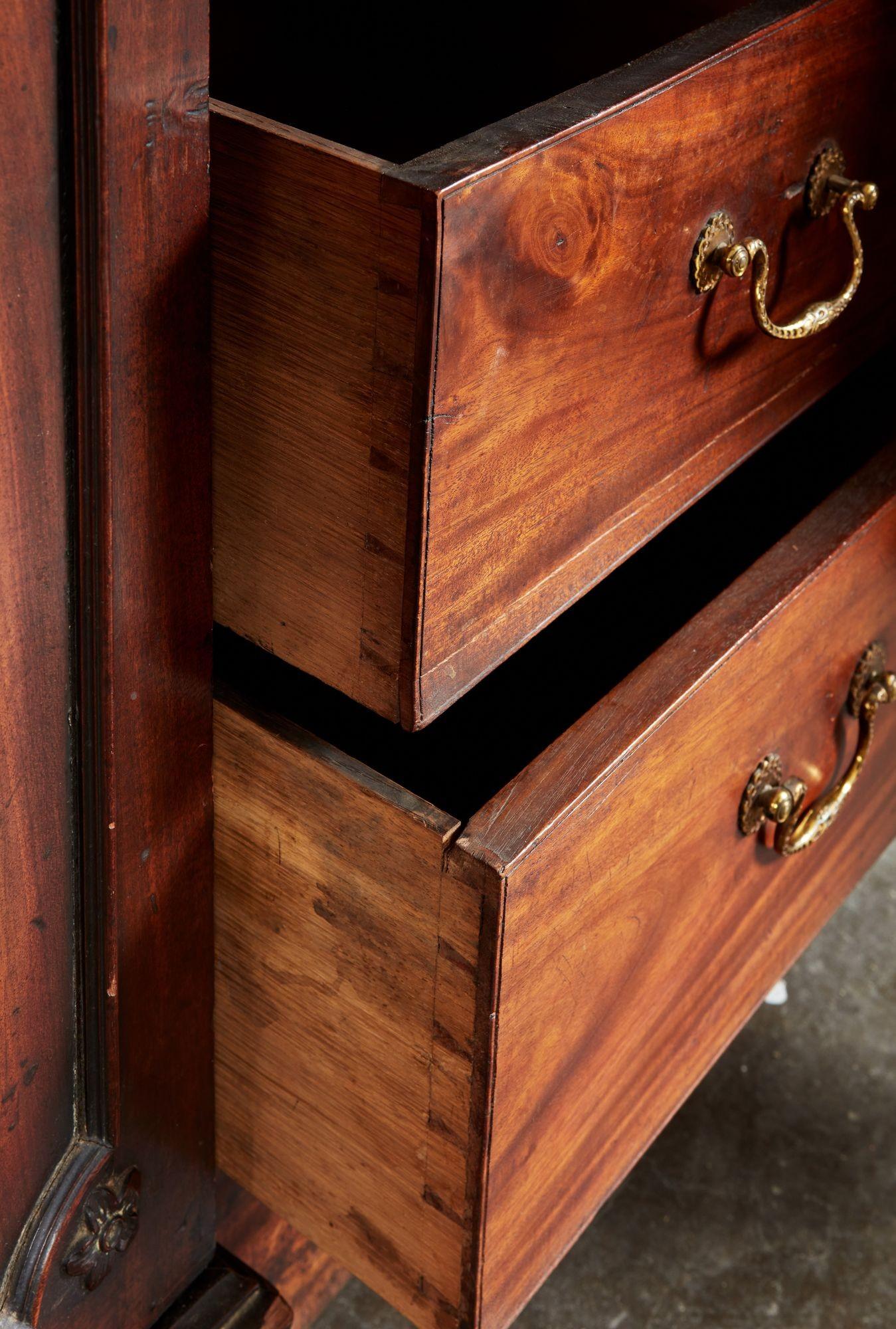 Libreria Chippendale Breakfront in vendita 8