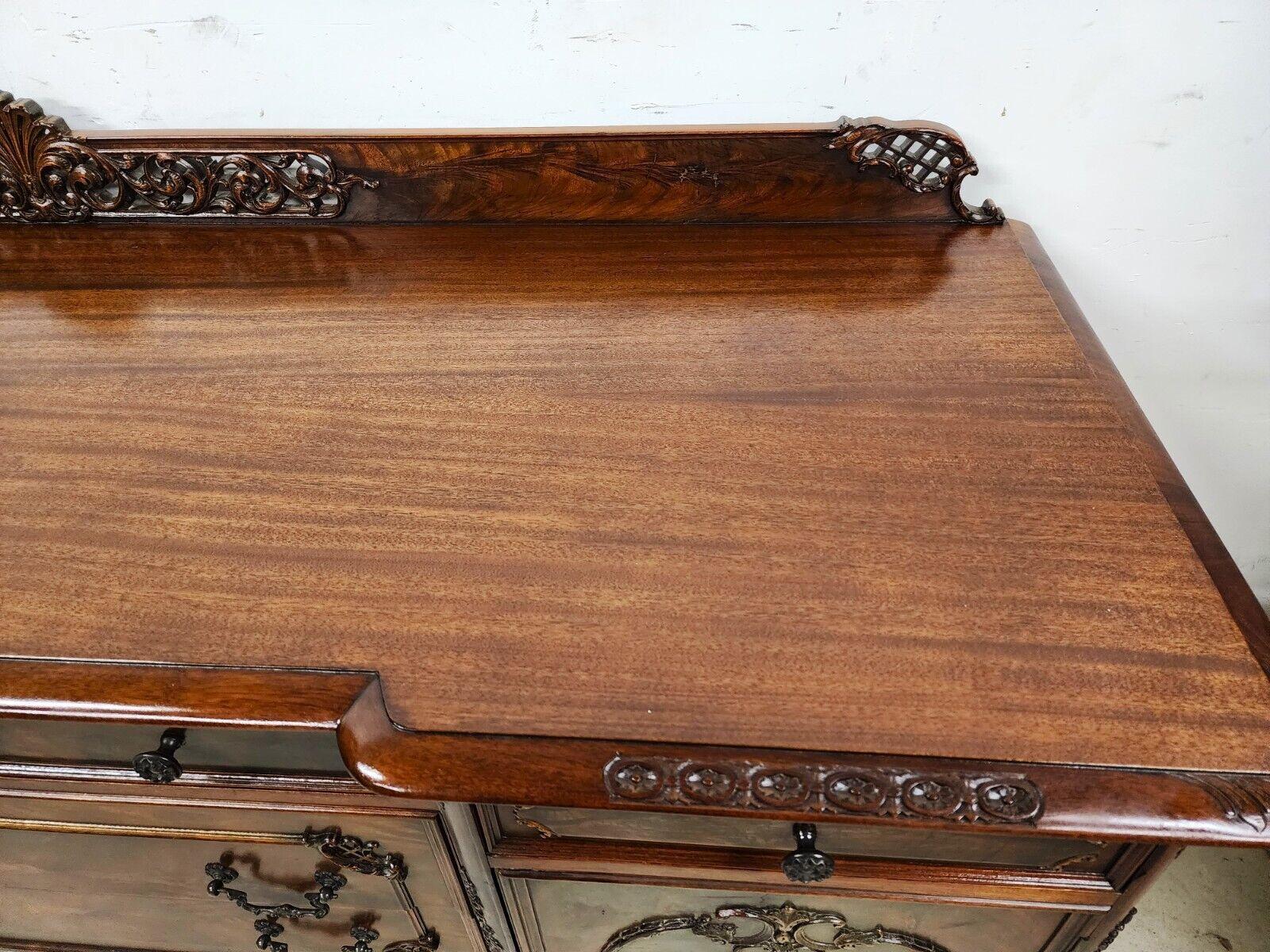 Chippendale Buffet Sideboard by ROYAL FURNITURE Co In Good Condition In Lake Worth, FL