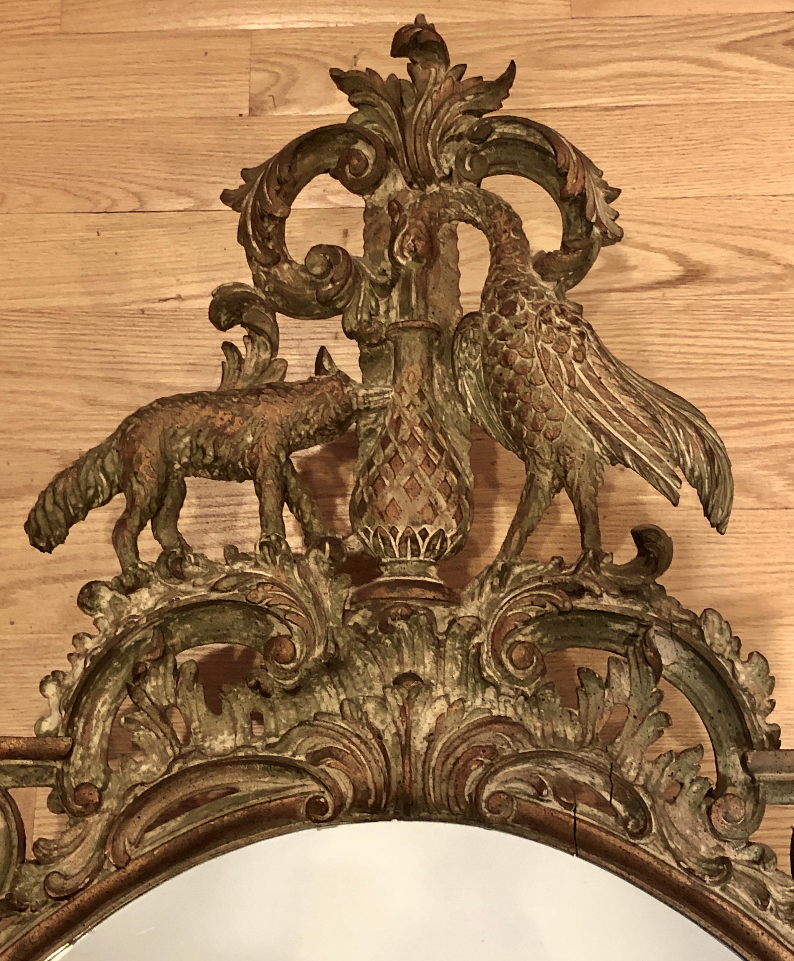 George III Miroir Chippendale sculpté, doré et peint avec oiseau Ho en vente