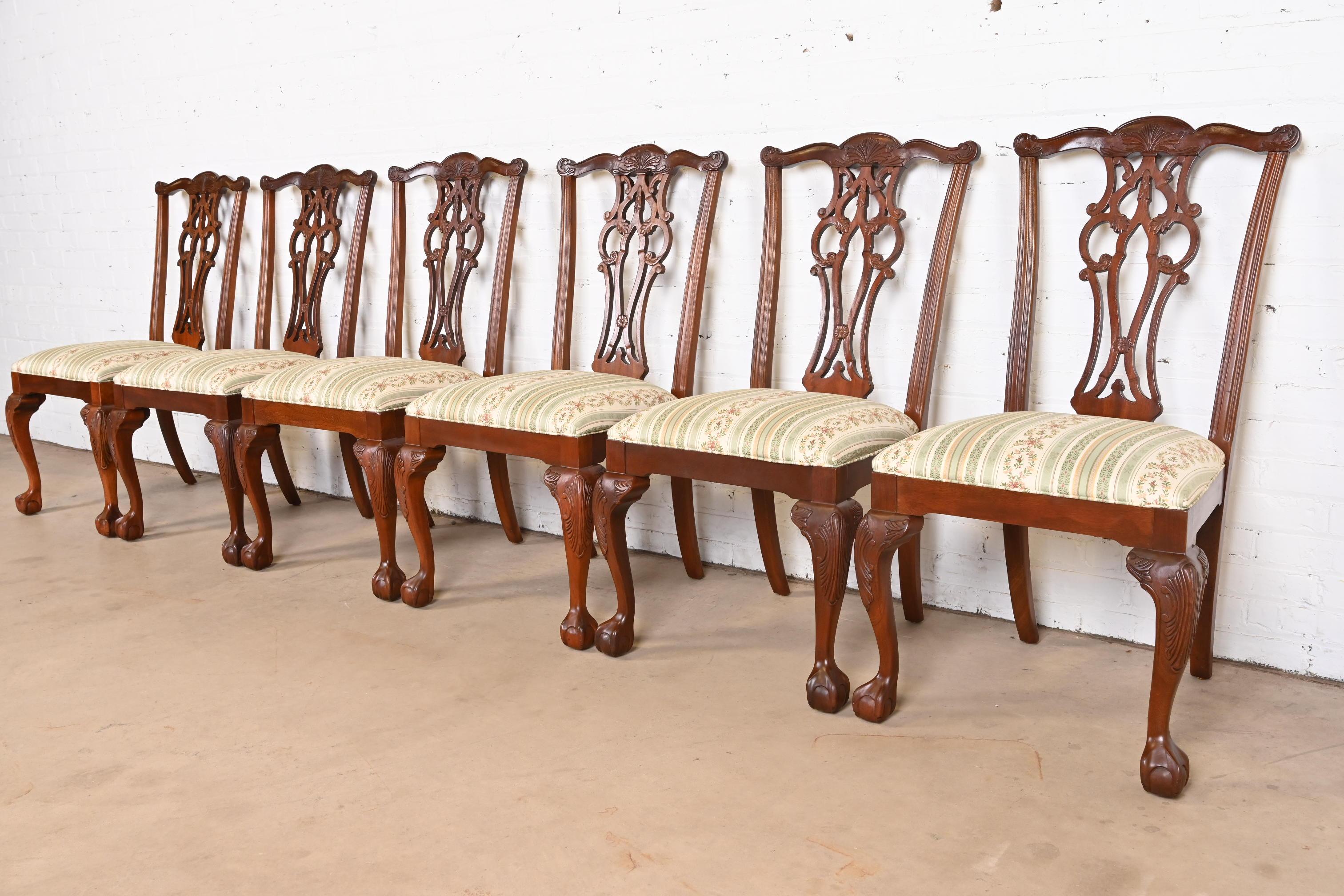 Chippendale Carved Mahogany Dining Chairs, Set of Six In Good Condition In South Bend, IN