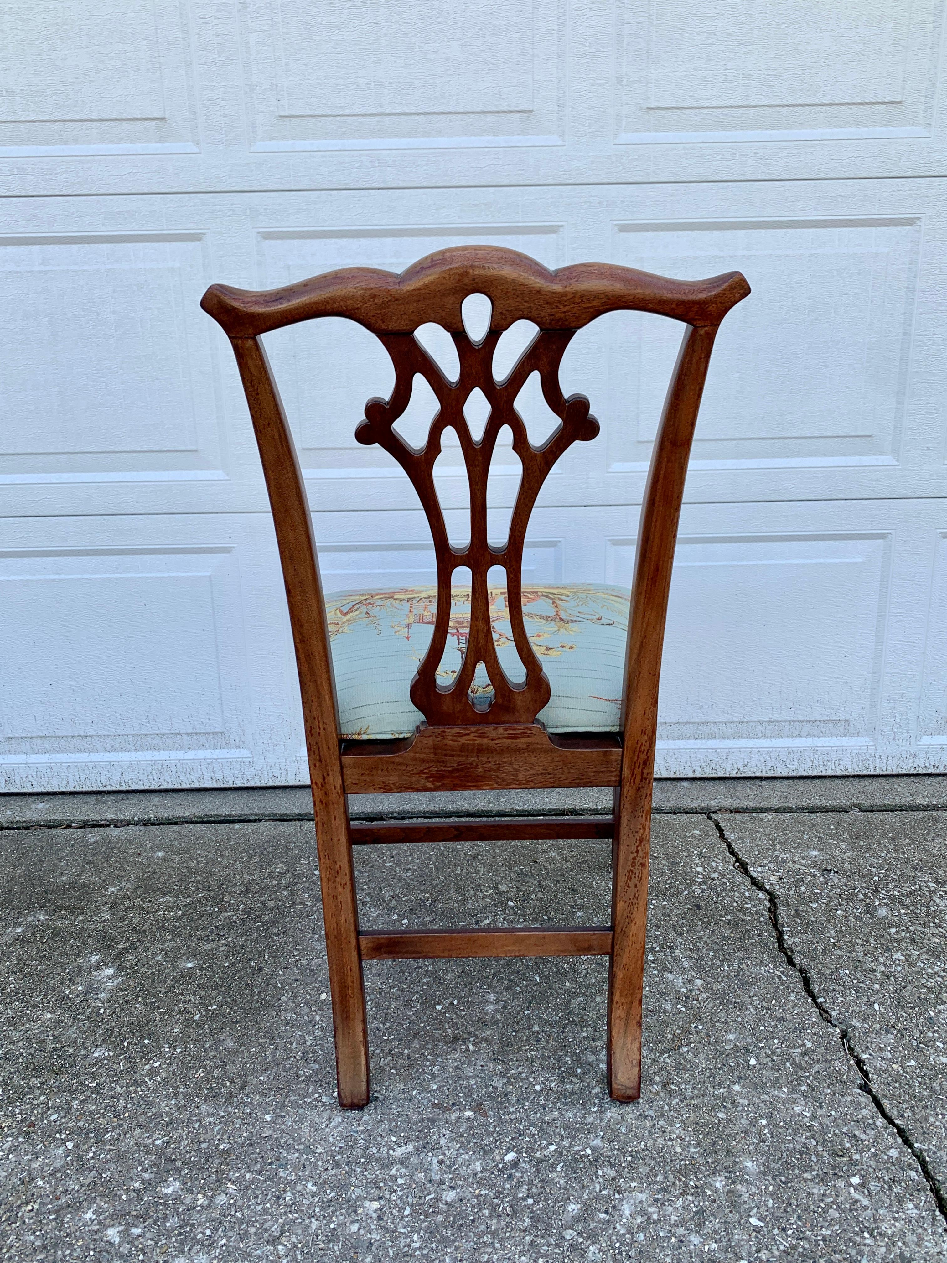 Chippendale Carved Mahogany Dining Chairs, Set of Six For Sale 3