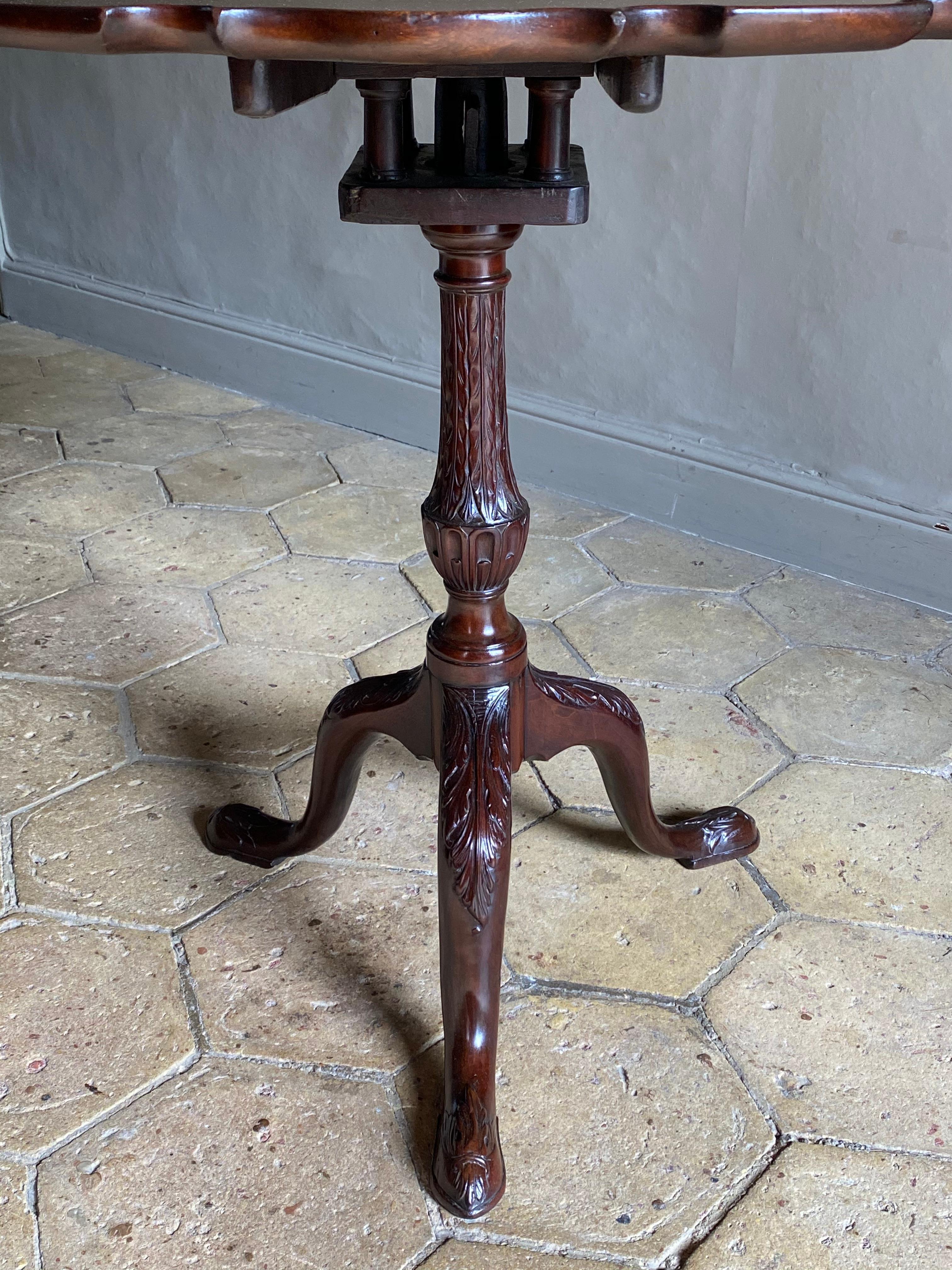 English Chippendale Carved Mahogany Pie Crust Tripod Table