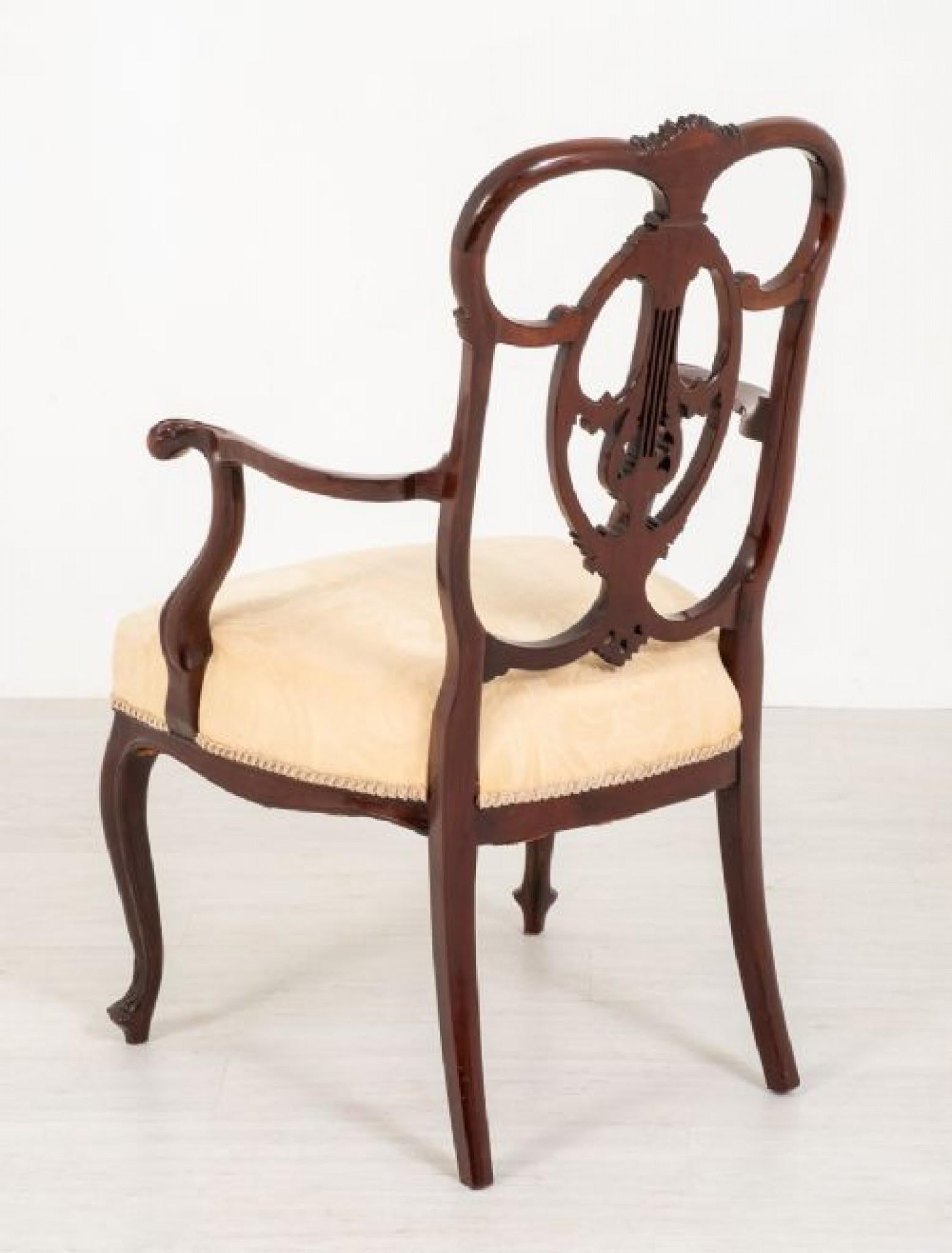 Sedia a bracci Chippendale Carver, mogano antico, 1890 In condizioni buone in vendita a Potters Bar, GB