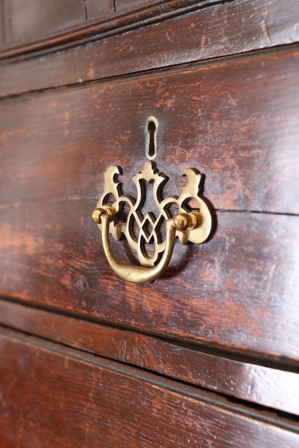 chippendale commode