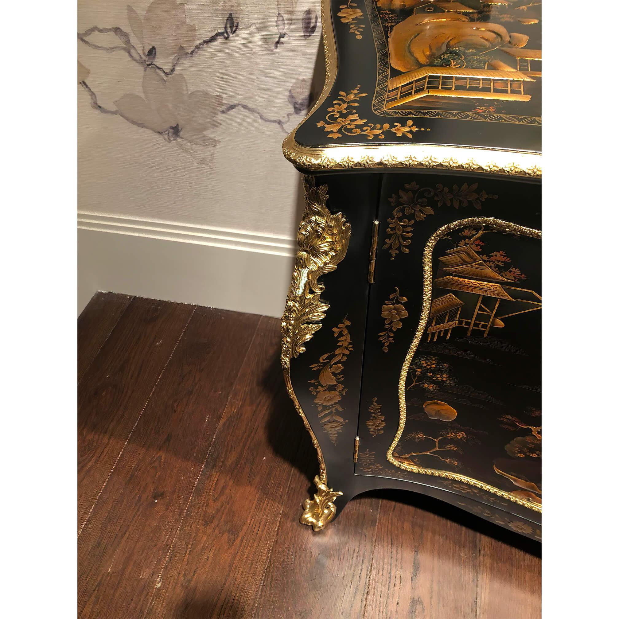 Chippendale Chinoiserie Cabinet 2