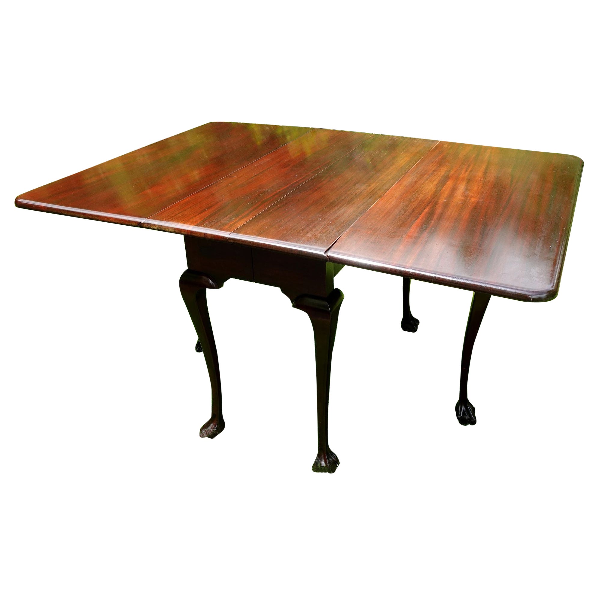 Mesa Chippendale Cubana de Caoba de 6 Patas Claw and Ball, Siglo XVIII en venta