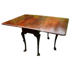 Chippendale Cuban Mahogany 6 Legs Claw and Ball Drop-Leaf Table, 18th Century