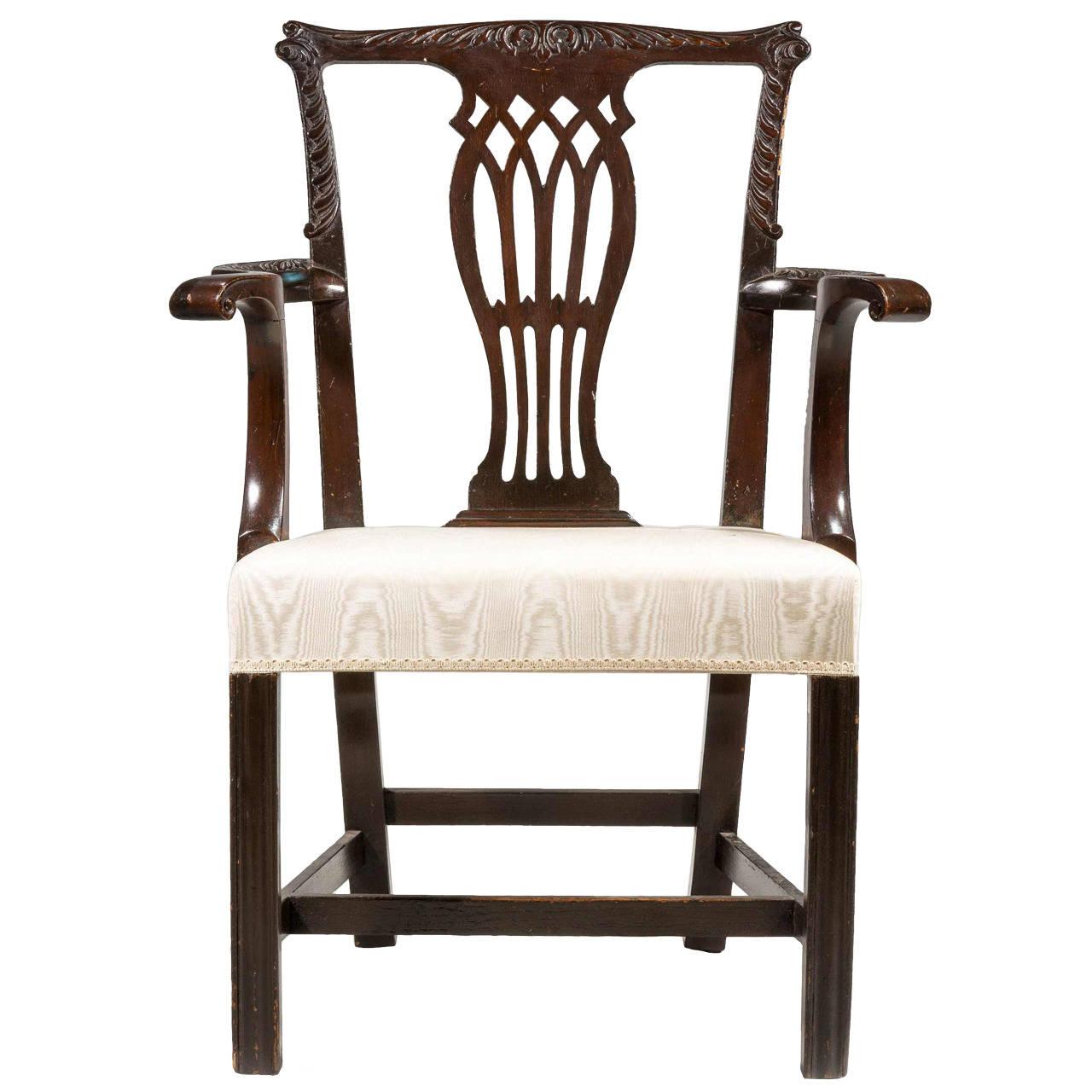 Chippendale Design Elbow Chair