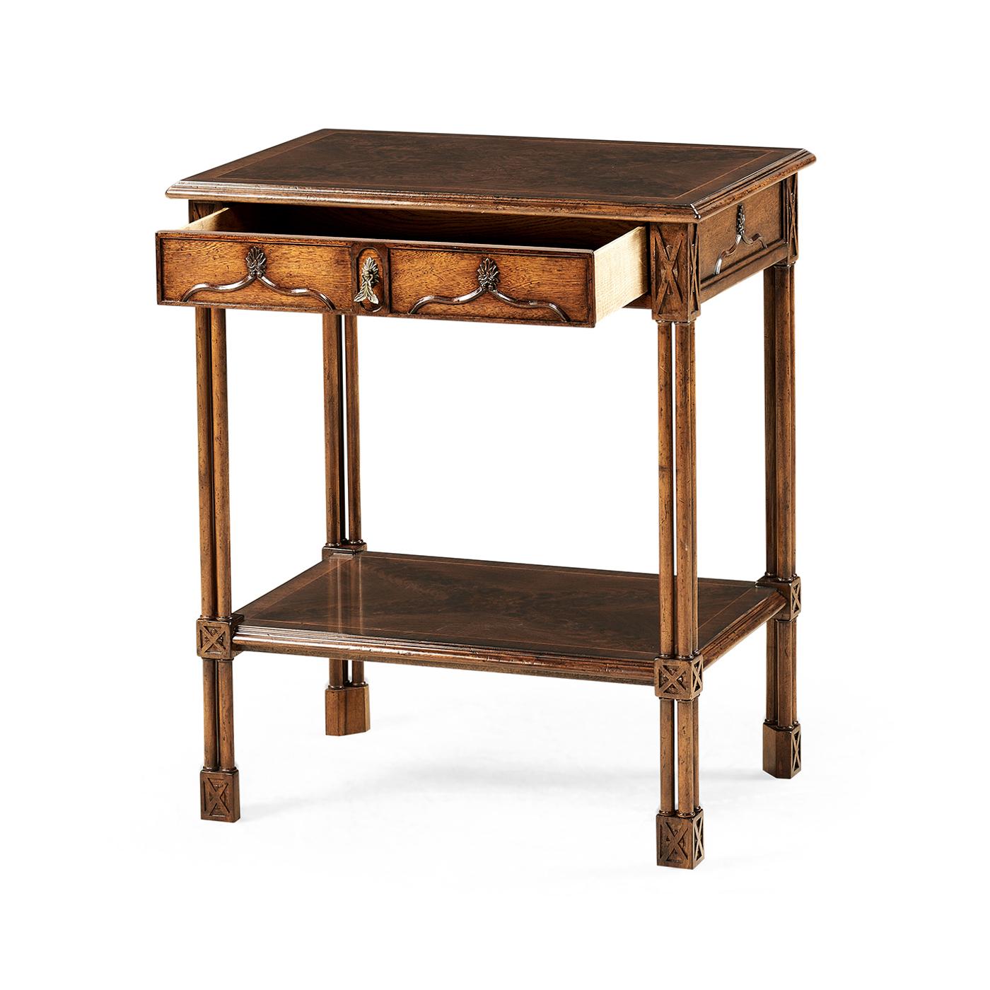 Vietnamien Table d'appoint gothique Chippendale en vente