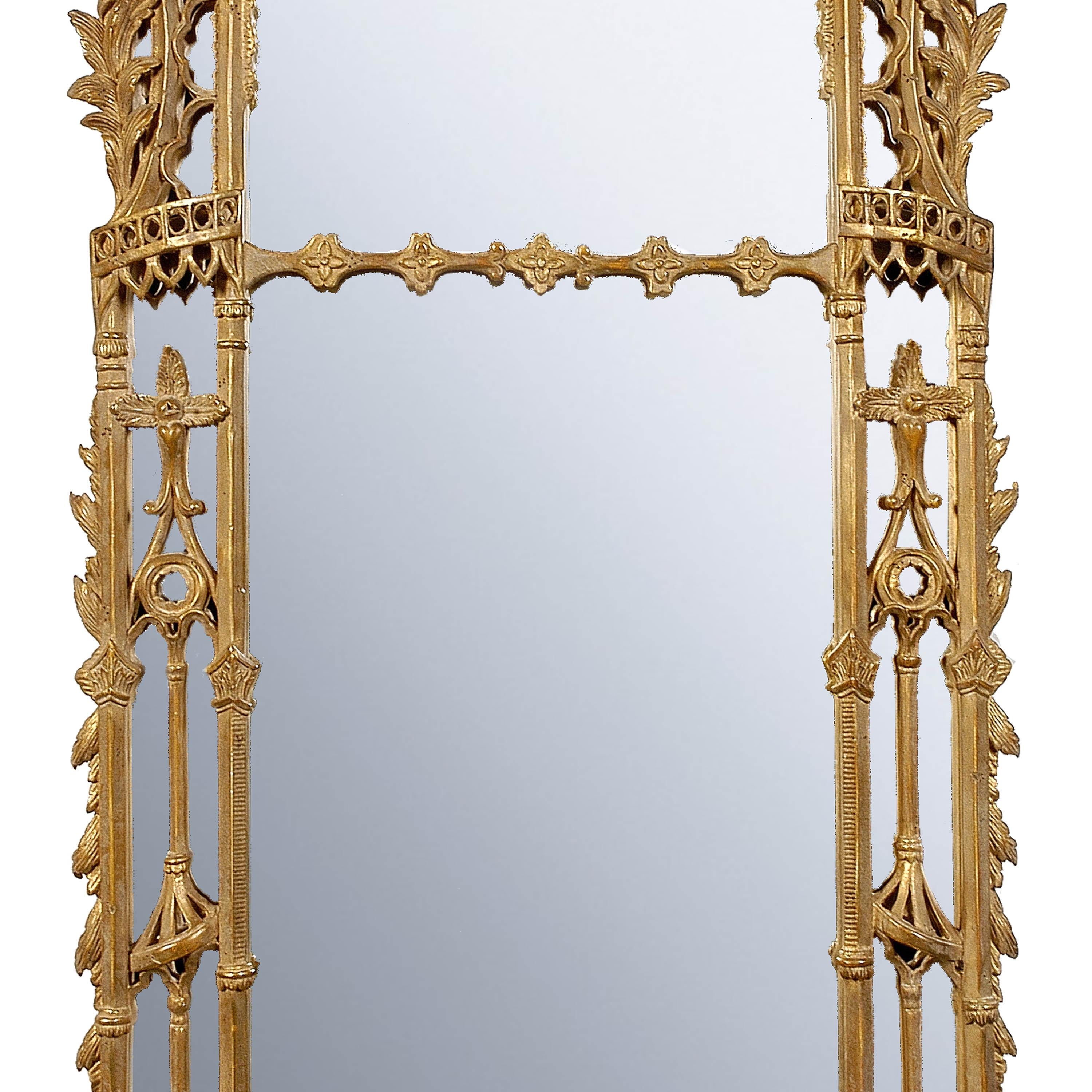 Espagnol Miroir rectangulaire Chippendale en bois doré à la main Espagne:: 1970 en vente