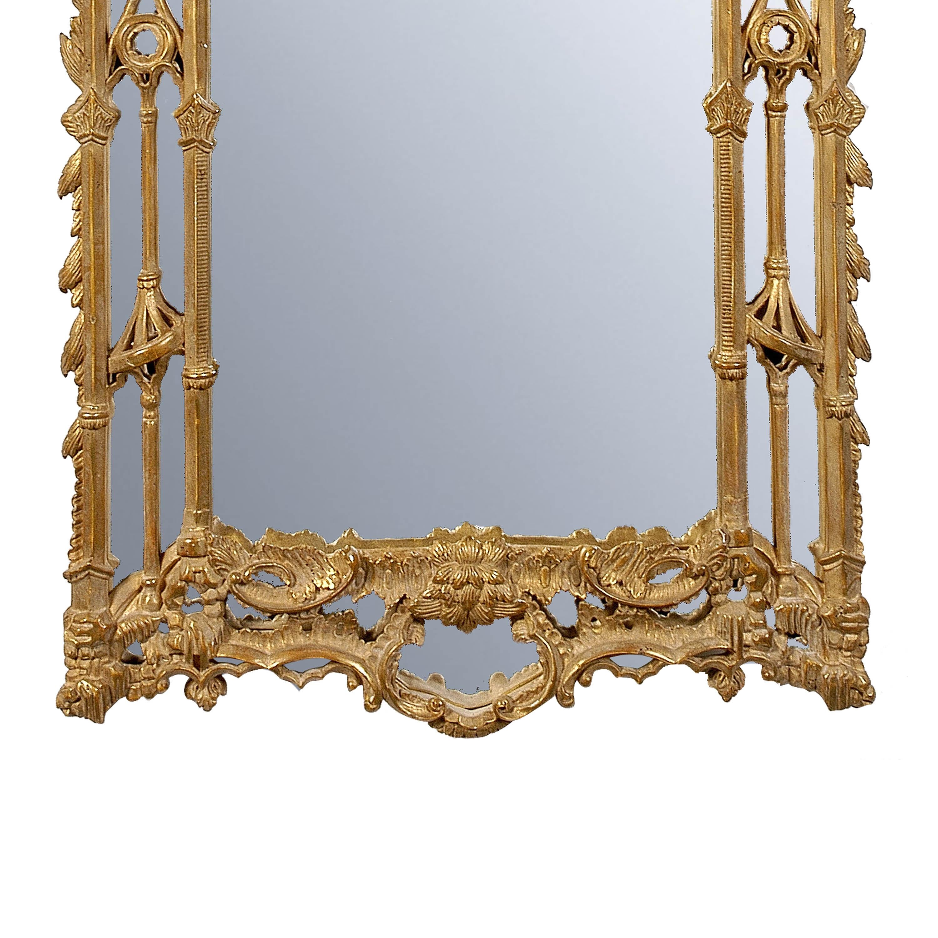Doré Miroir rectangulaire Chippendale en bois doré à la main Espagne:: 1970 en vente