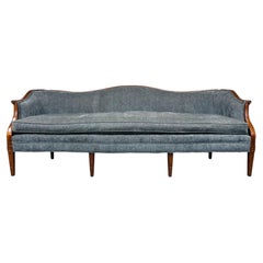 Von Chippendale inspiriertes Serpentine-Camelback-Sofa von Hickory Chair