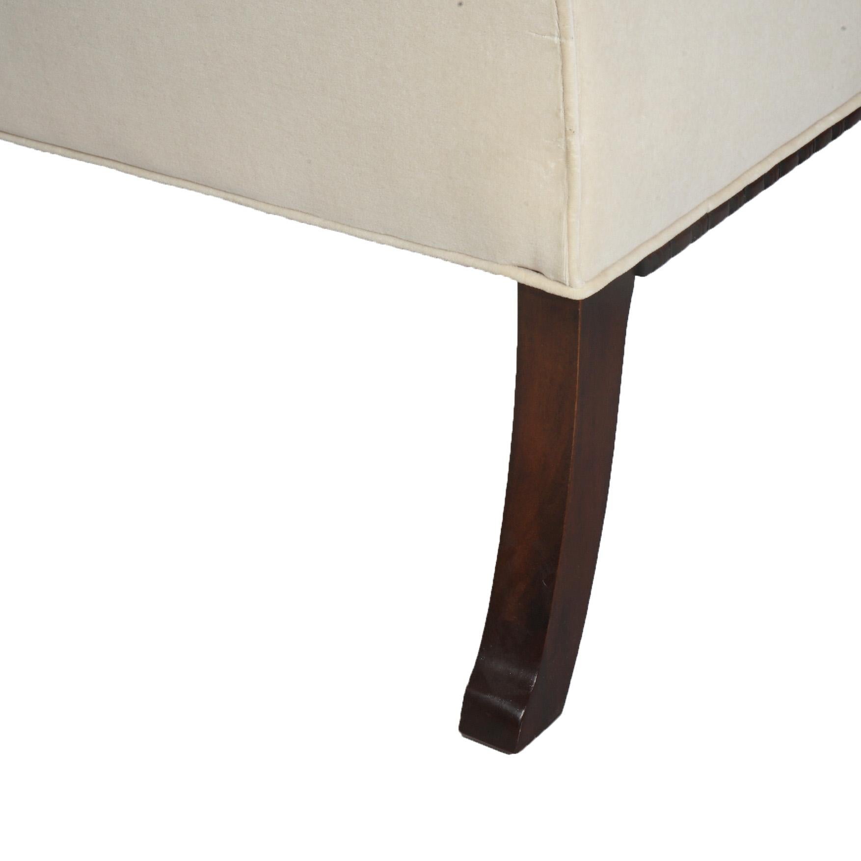 Sofá con respaldo de camello tapizado en madera de Southwood, inspirado en Chippendale (s. XX) en venta 8