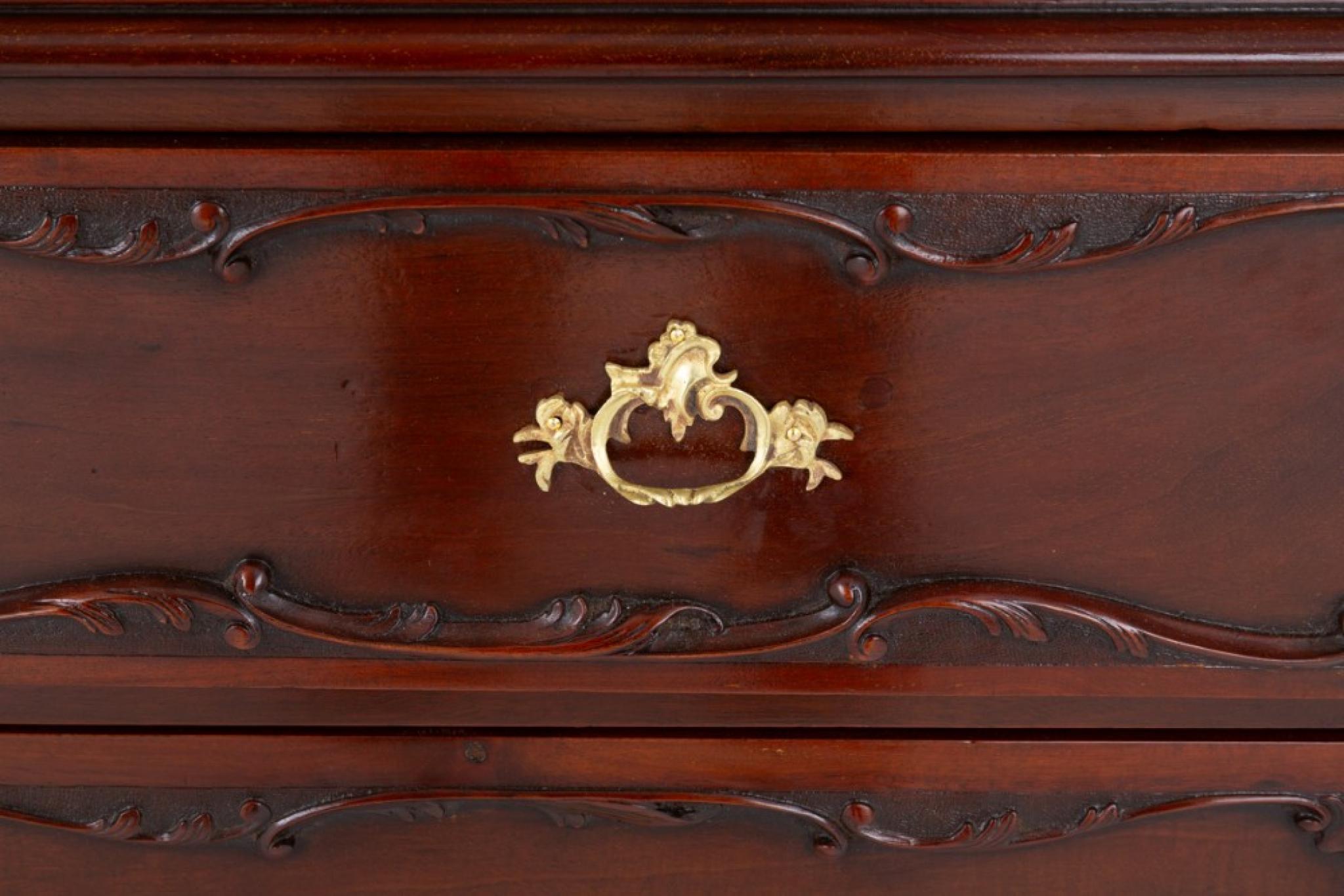 Legno Armadio guardaroba Chippendale in mogano 1860 in vendita