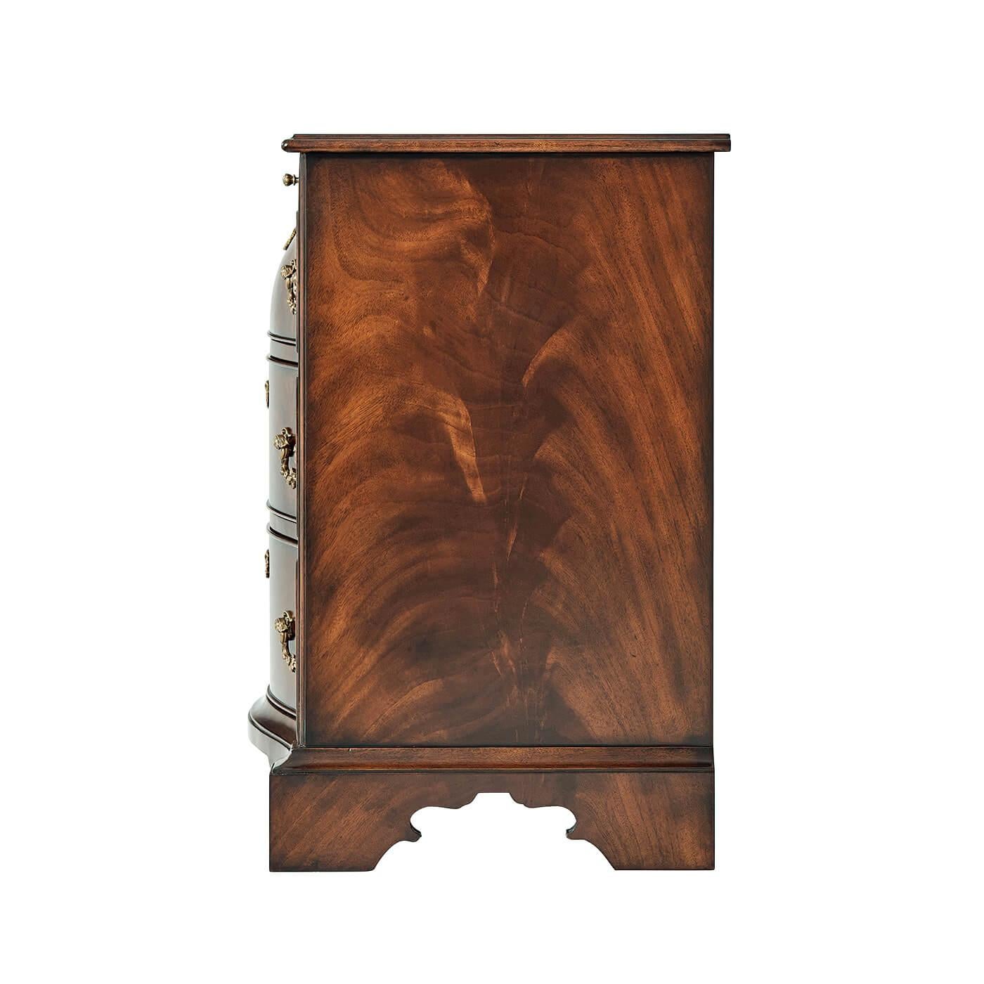 Chippendale Mahogany Bedside Chests In New Condition For Sale In Westwood, NJ