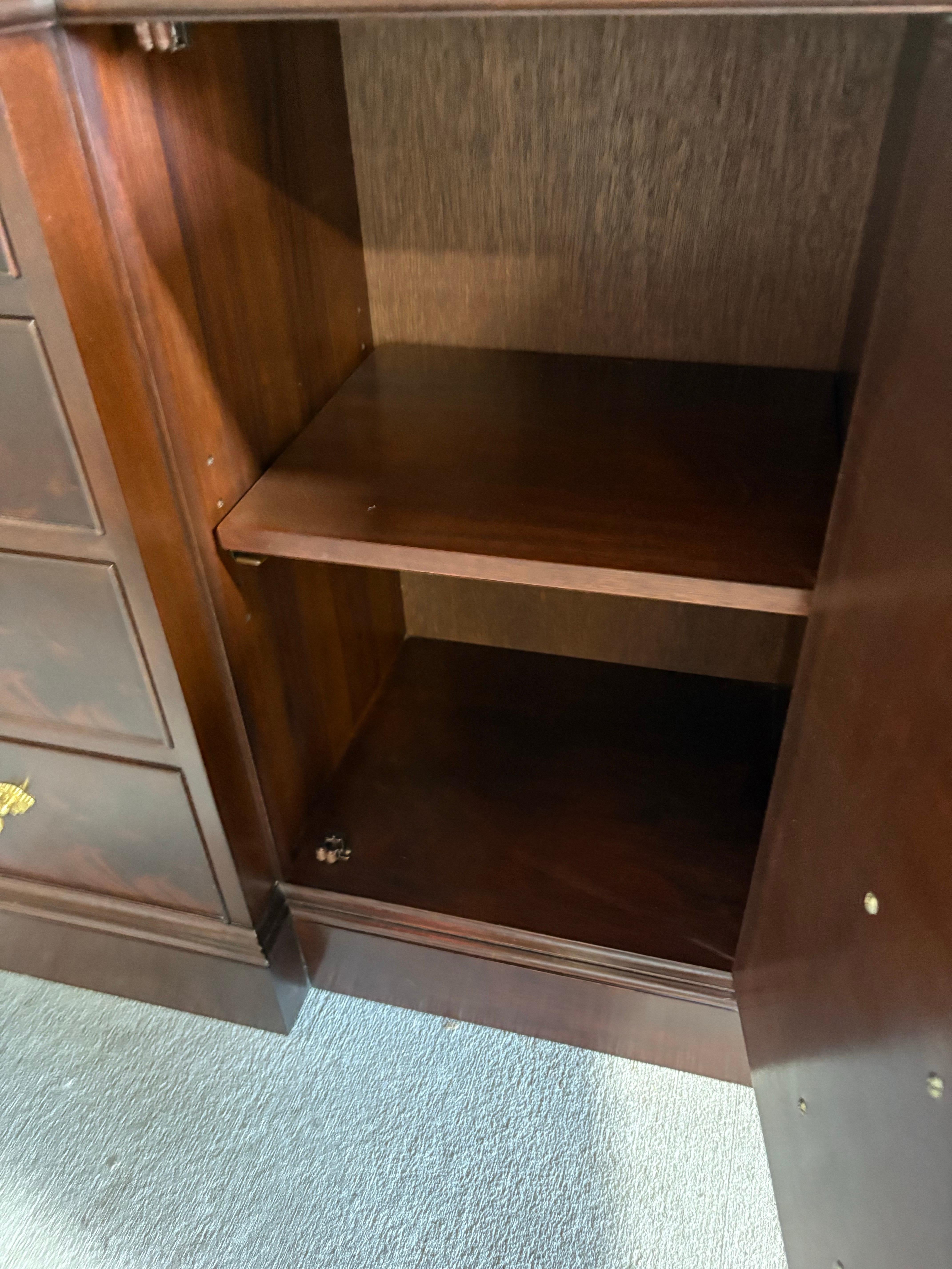 Chippendale Breakfront in mogano di Stickley, 20