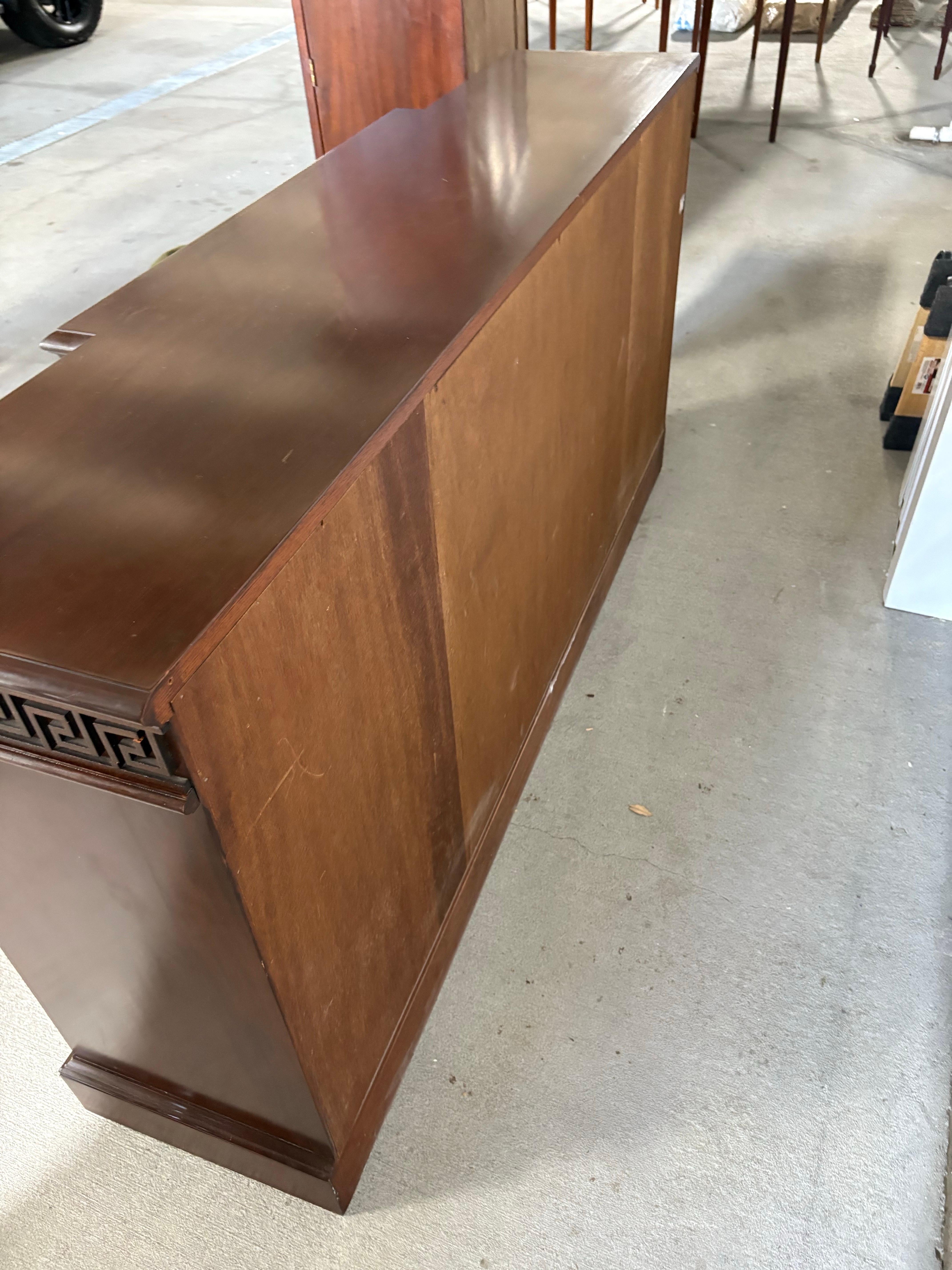 Chippendale Breakfront in mogano di Stickley, 20