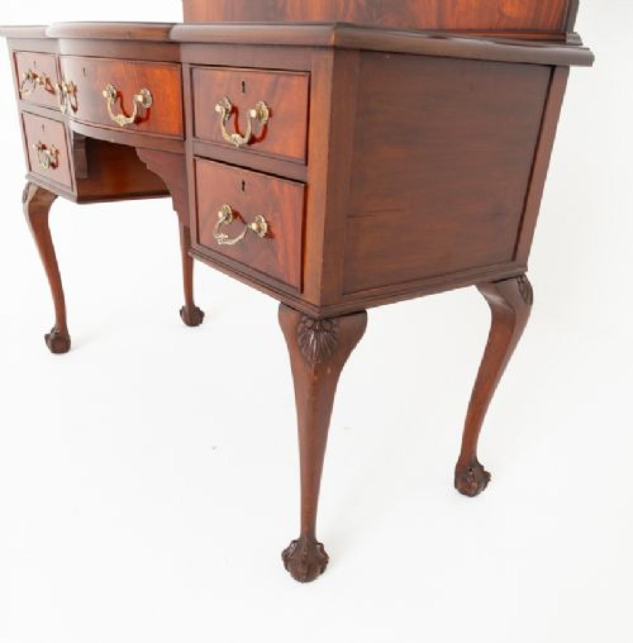Table de coiffeuse Chippendale Mirro Bon état - En vente à Potters Bar, GB