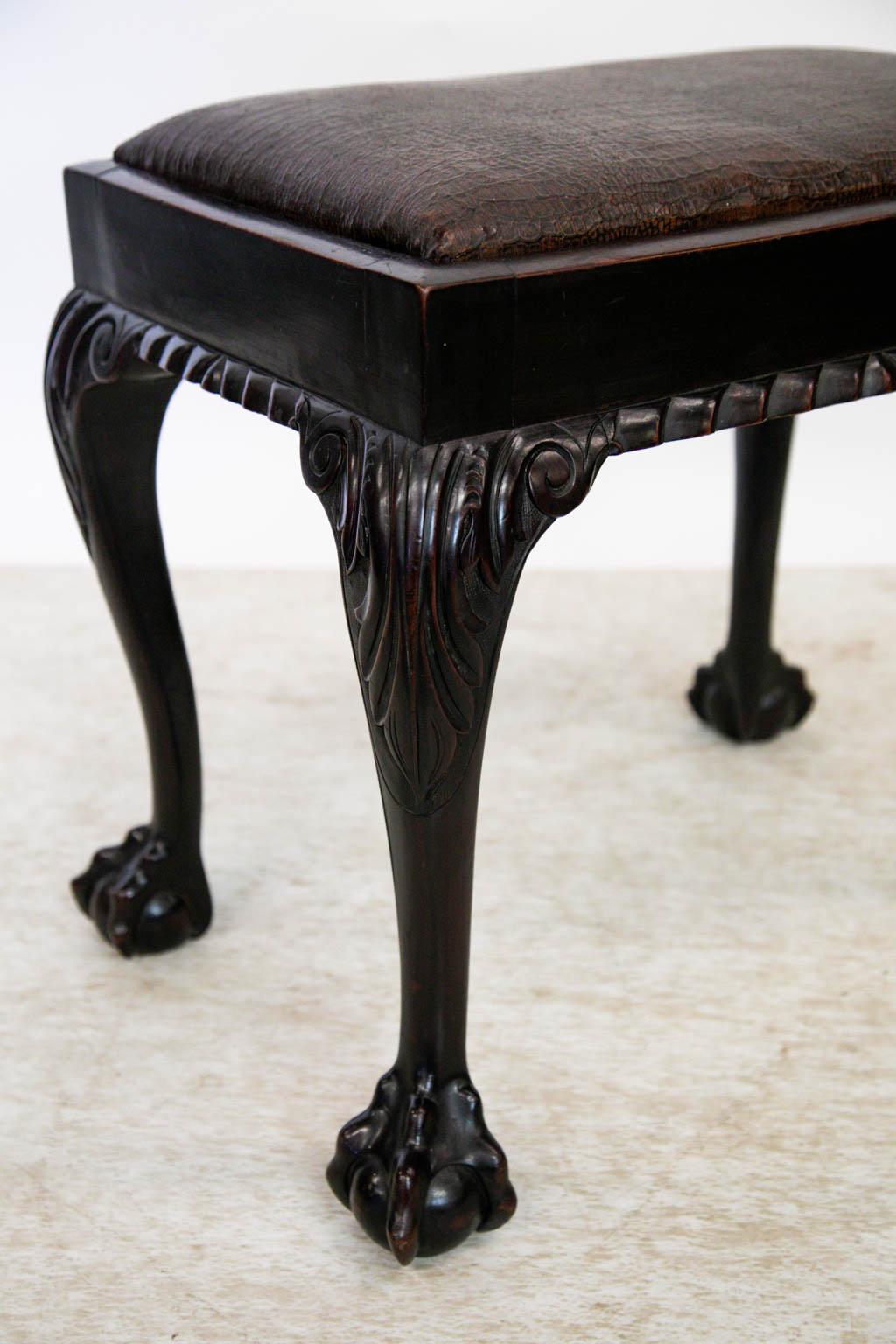 Chippendale Mahogany Stool In Good Condition In Wilson, NC