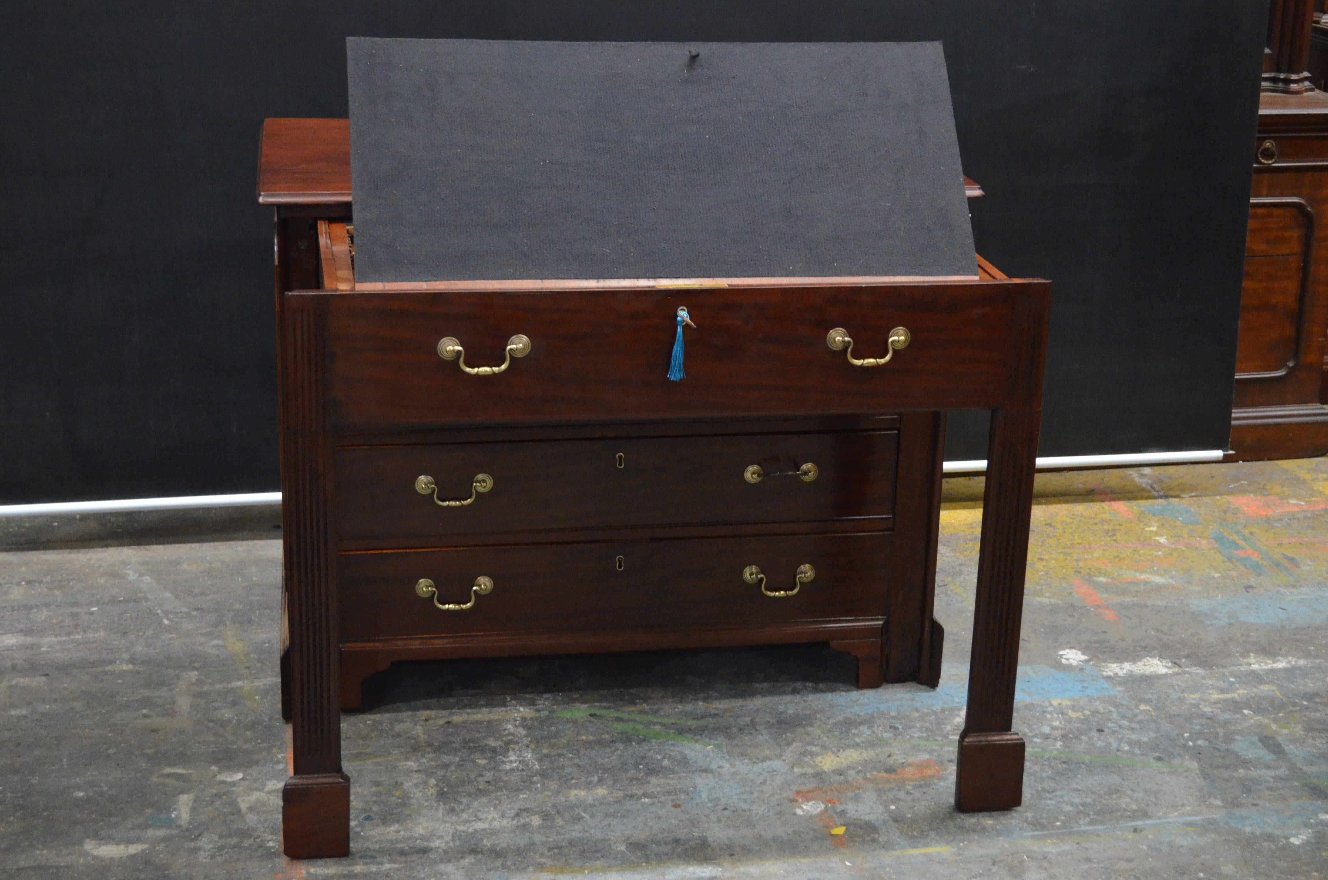 English Chippendale Metamorphic Chest with Pull Out Writing Desk, 18th Century For Sale