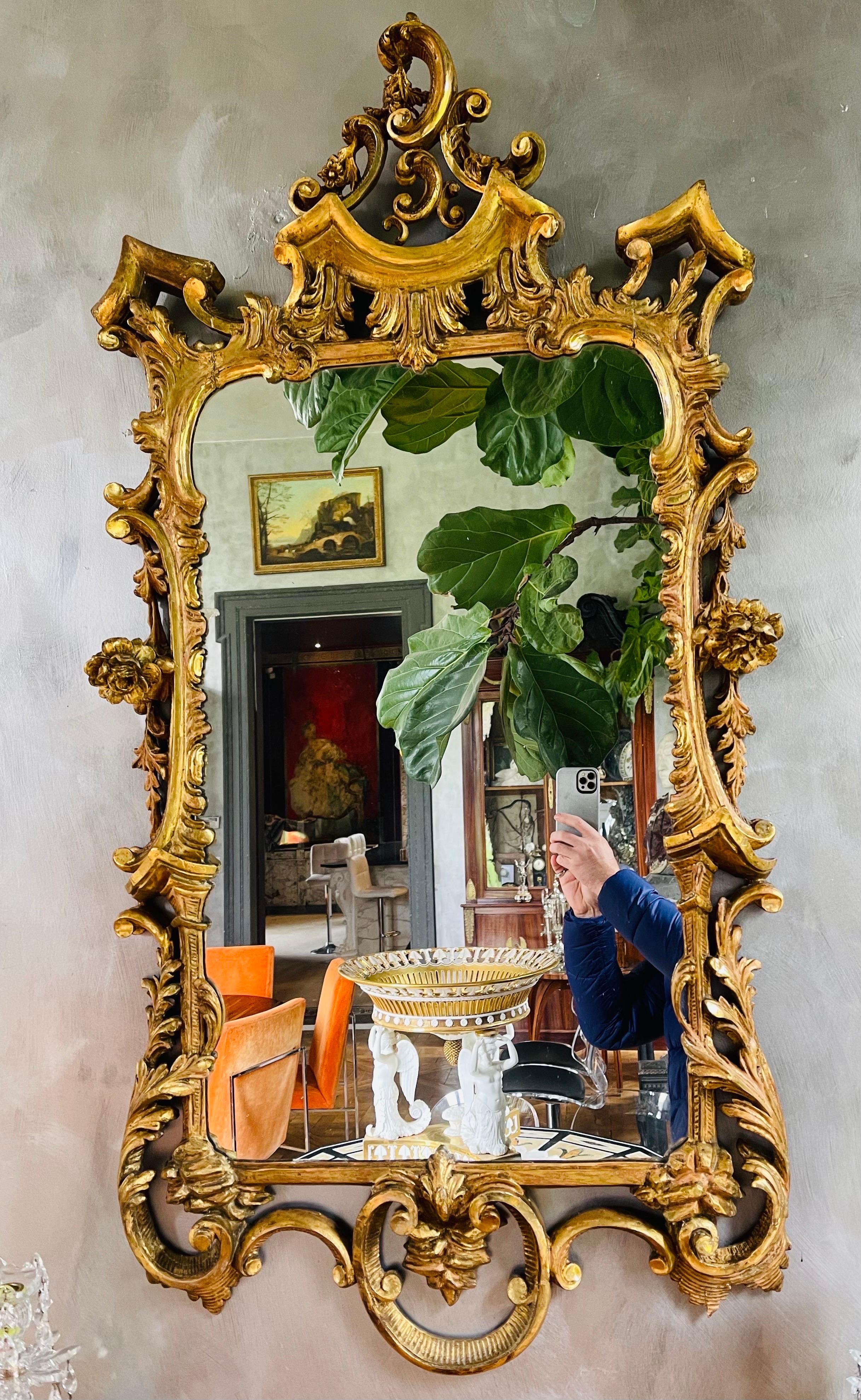 Hand-Carved Chippendale Mirror, 1760 For Sale