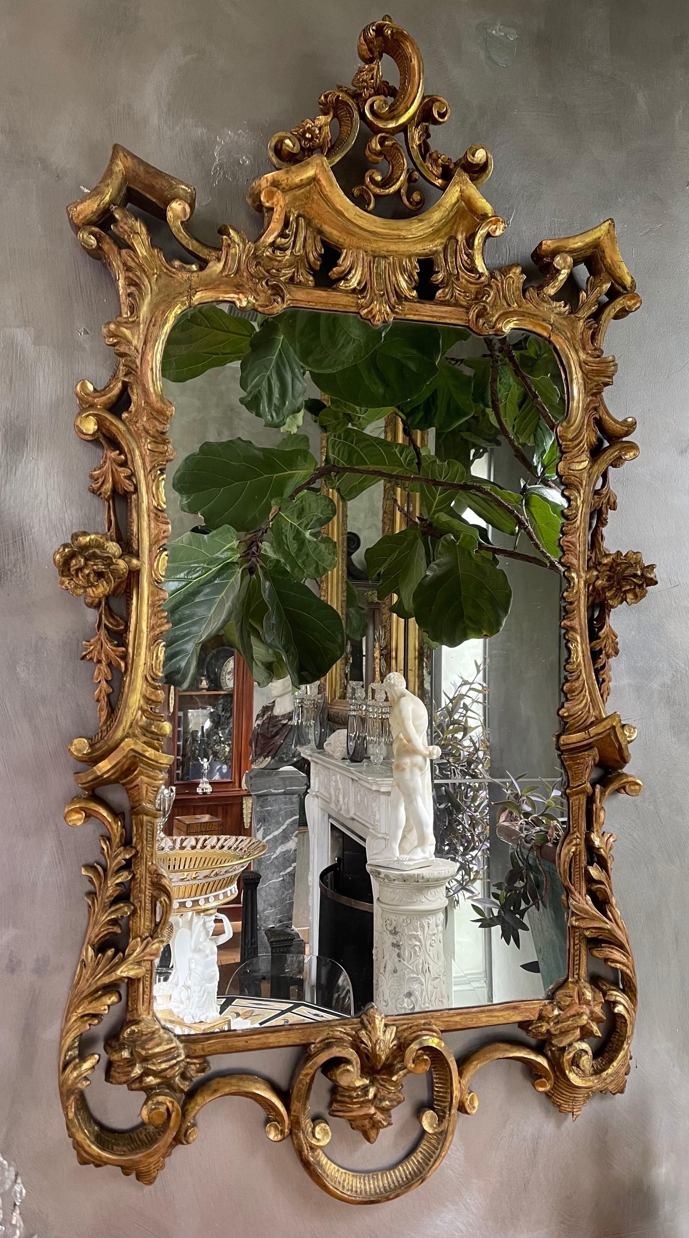 Chippendale Mirror, 1760 In Fair Condition For Sale In New Haven, CT