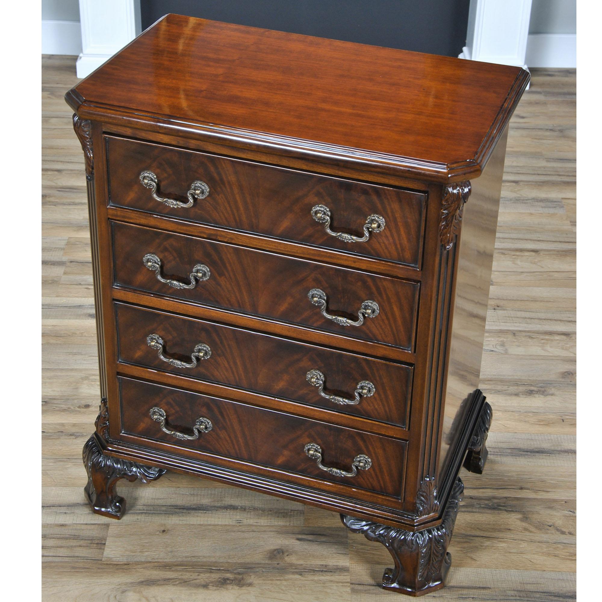 Chippendale Night Stand In New Condition For Sale In Annville, PA