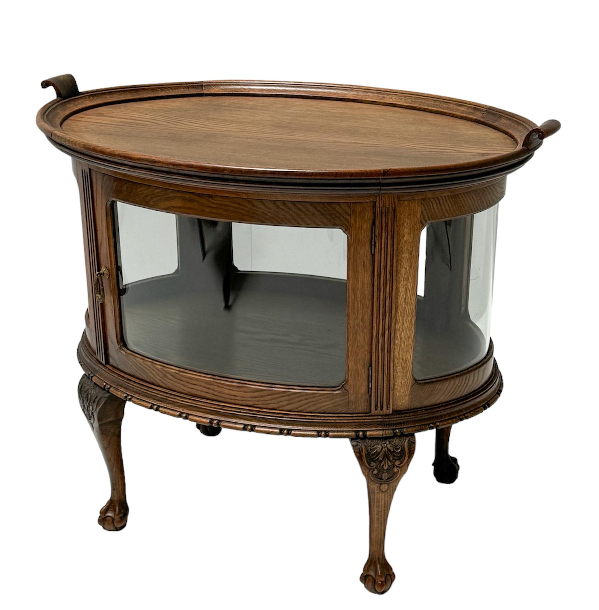 Early 20th Century Chippendale Oak Tea Cabinet, 1920s For Sale
