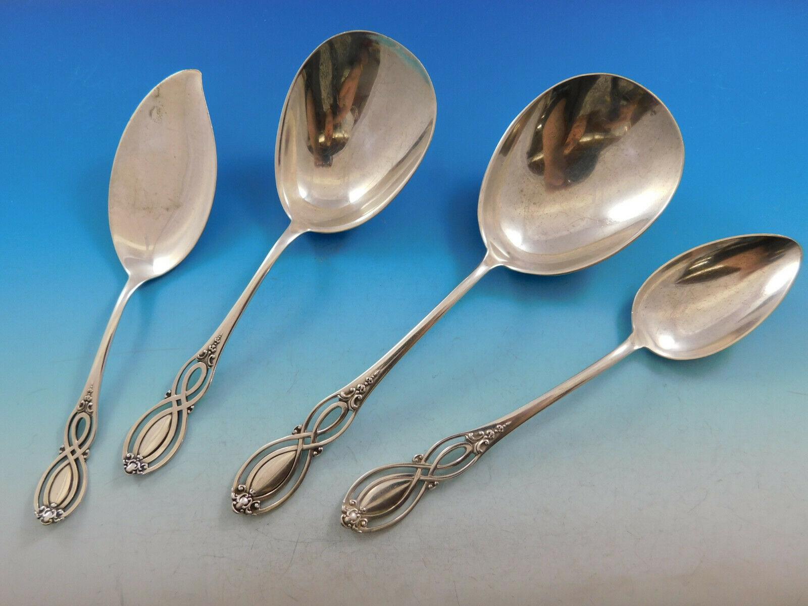 Chippendale Old by Alvin Sterling Silver Flatware Set for 12 Service 206 Pieces In Excellent Condition In Big Bend, WI