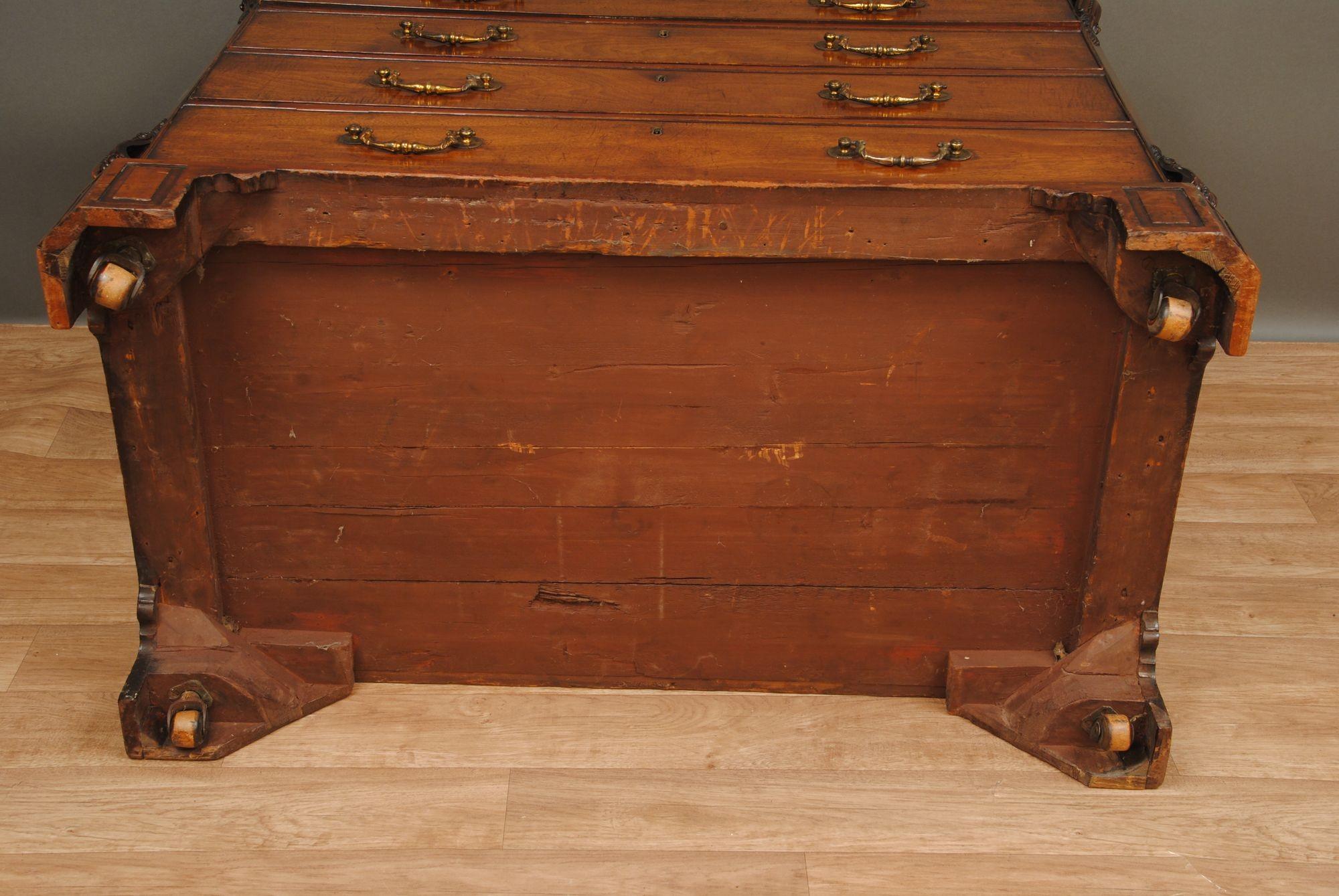 Carved Chippendale Period Mahogany Gentleman's Dressing Chest For Sale