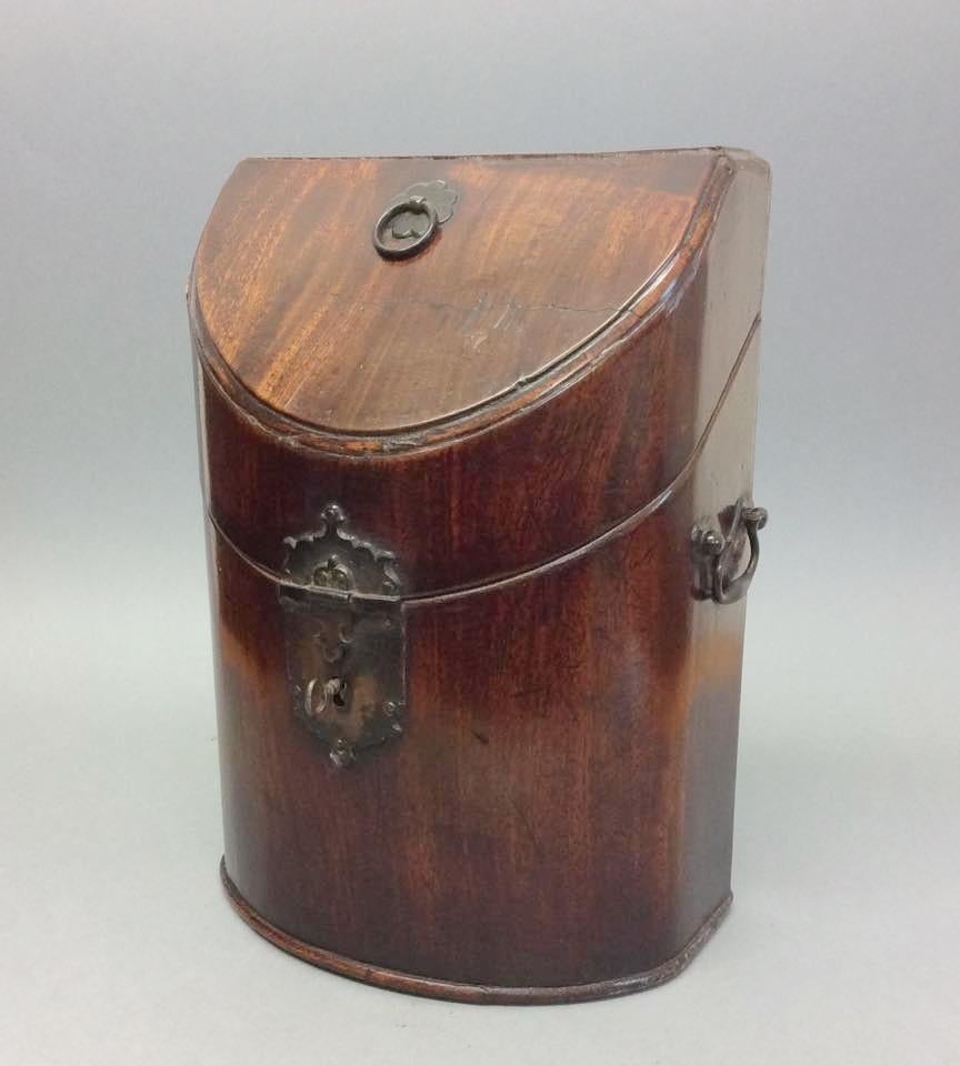 Chippendale Period Mahogany Knife Box In Good Condition In Peterborough, Northamptonshire