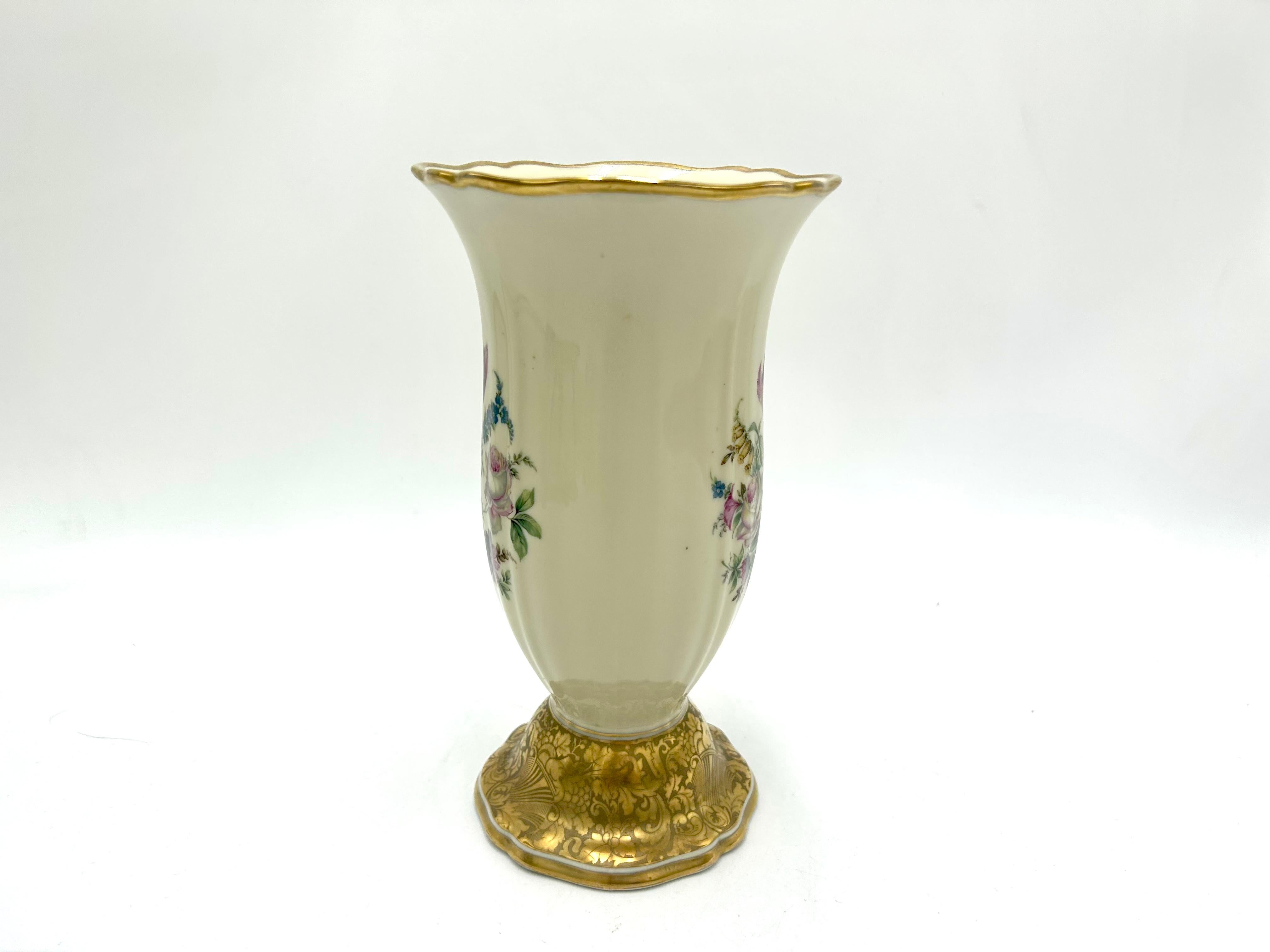 Chippendale Porcelain Vase, Rosenthal, Germany, 1942 3