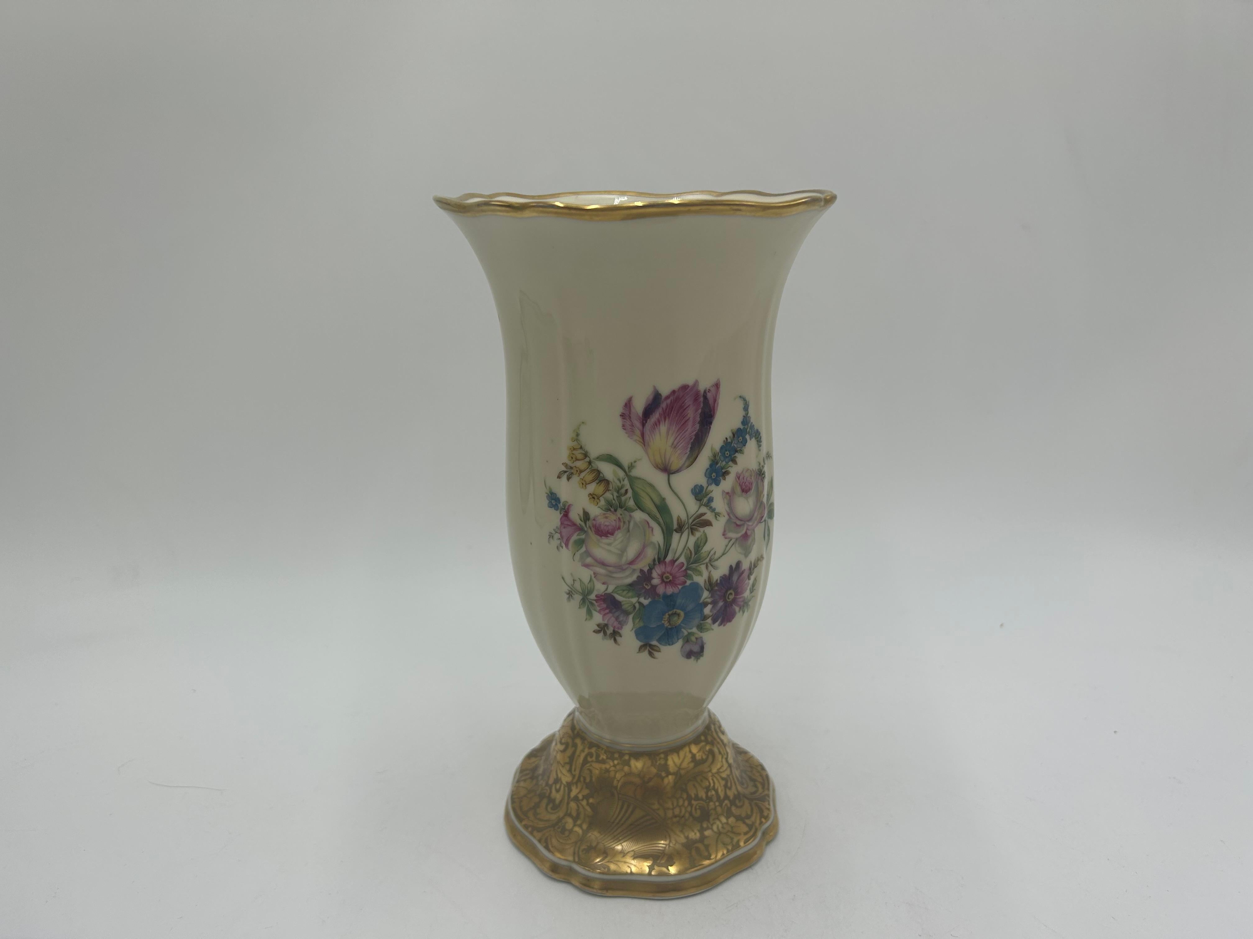 Chippendale Porcelain Vase, Rosenthal, Germany, 1942 4