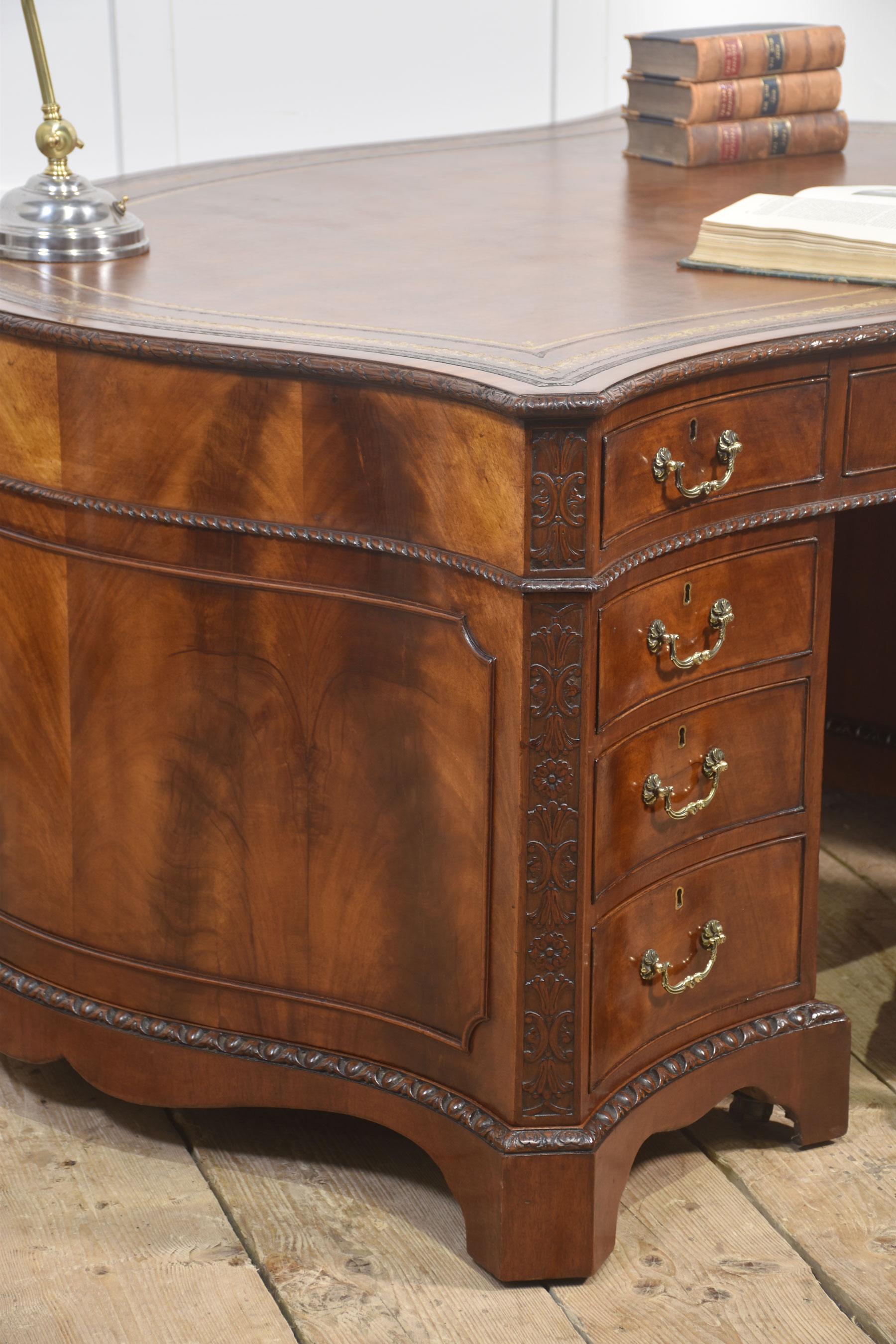Chippendale Revival Mahogany Serpentine Partner’s Desk In Good Condition For Sale In Cheshire, GB