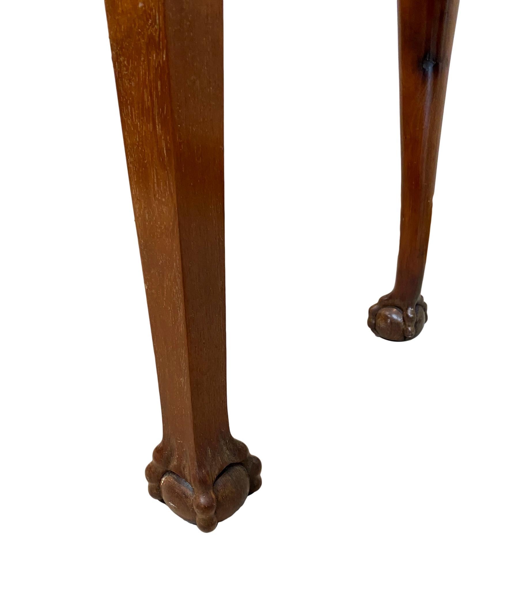 Console à trois tiroirs en acajou de style néo- Chippendale, anglaise, vers 1880 en vente 2