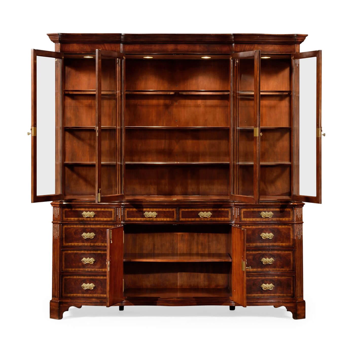 Chippendale Serpentine Mahogany Bookcase In New Condition In Westwood, NJ