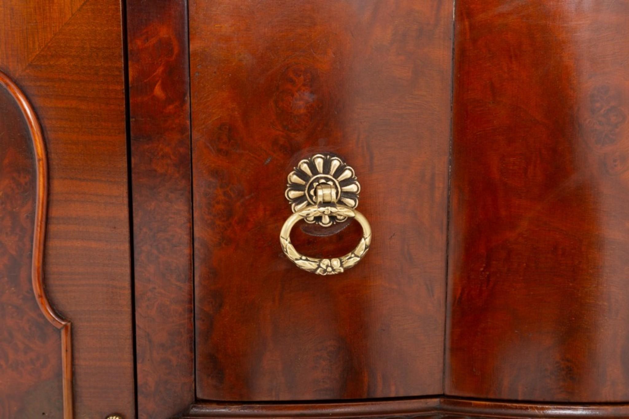 Mobile laterale Chippendale Cassapanca in mogano 1900 in vendita 6