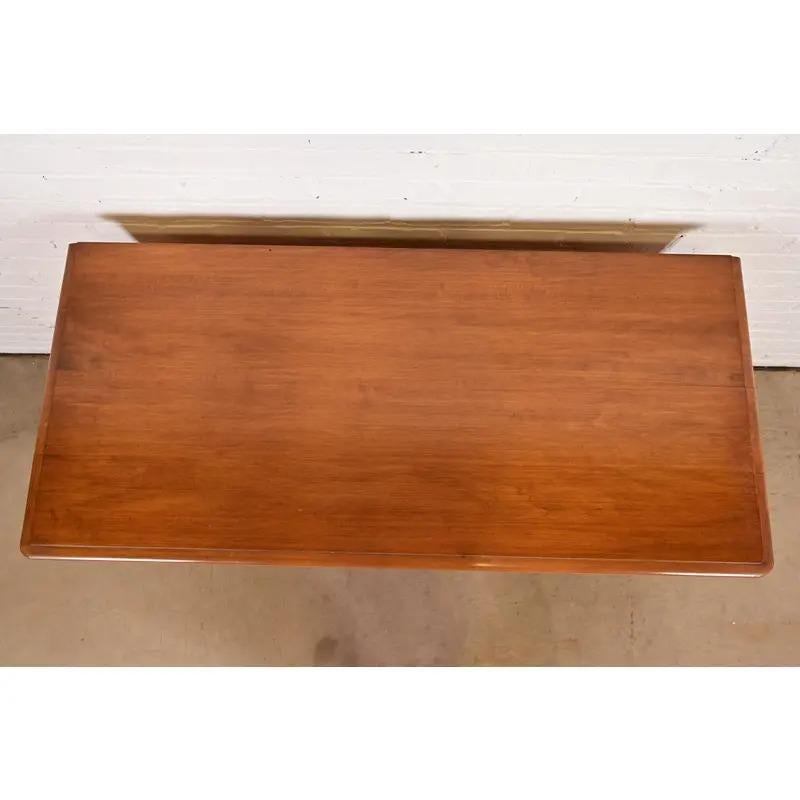 Comò o cassettiera in acero massiccio Chippendale di Kling, circa anni '60 in vendita 5