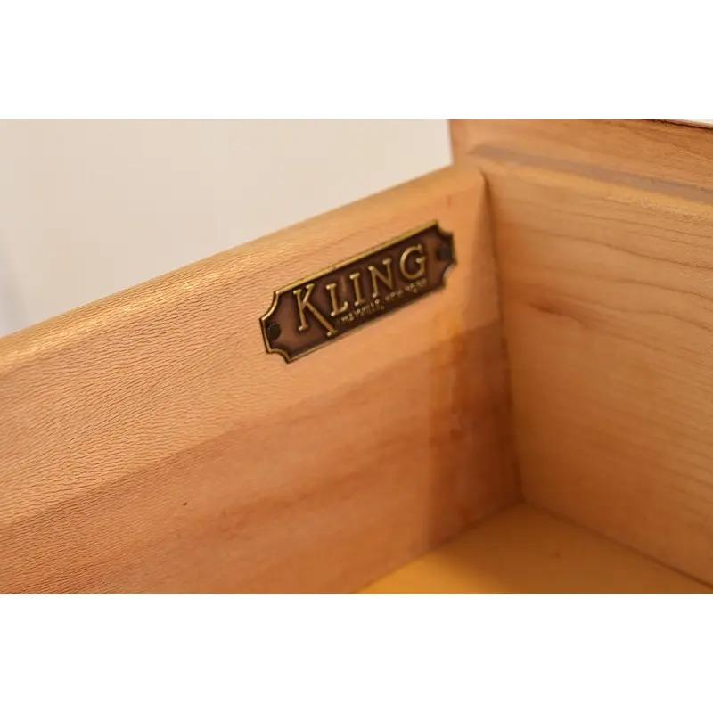 Comò Highboy in acero massiccio Chippendale di Kling, CIRCA 1960 in vendita 3