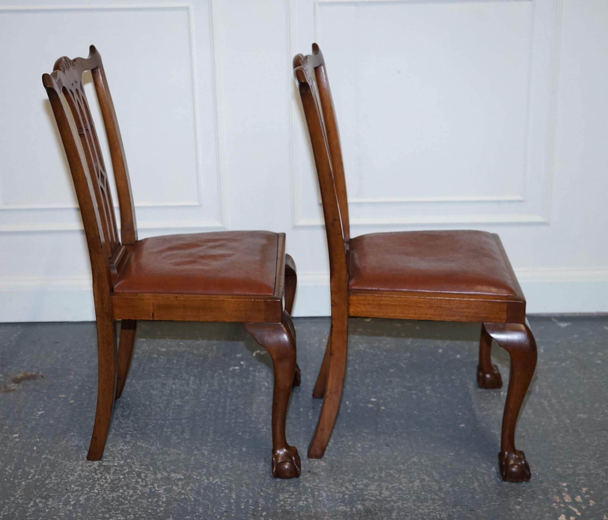 British CHIPPENDALE STYLE 5 DINING CHAIRS WiTH LEATHER SEATS PERFECT FOR ROUND TABLE For Sale