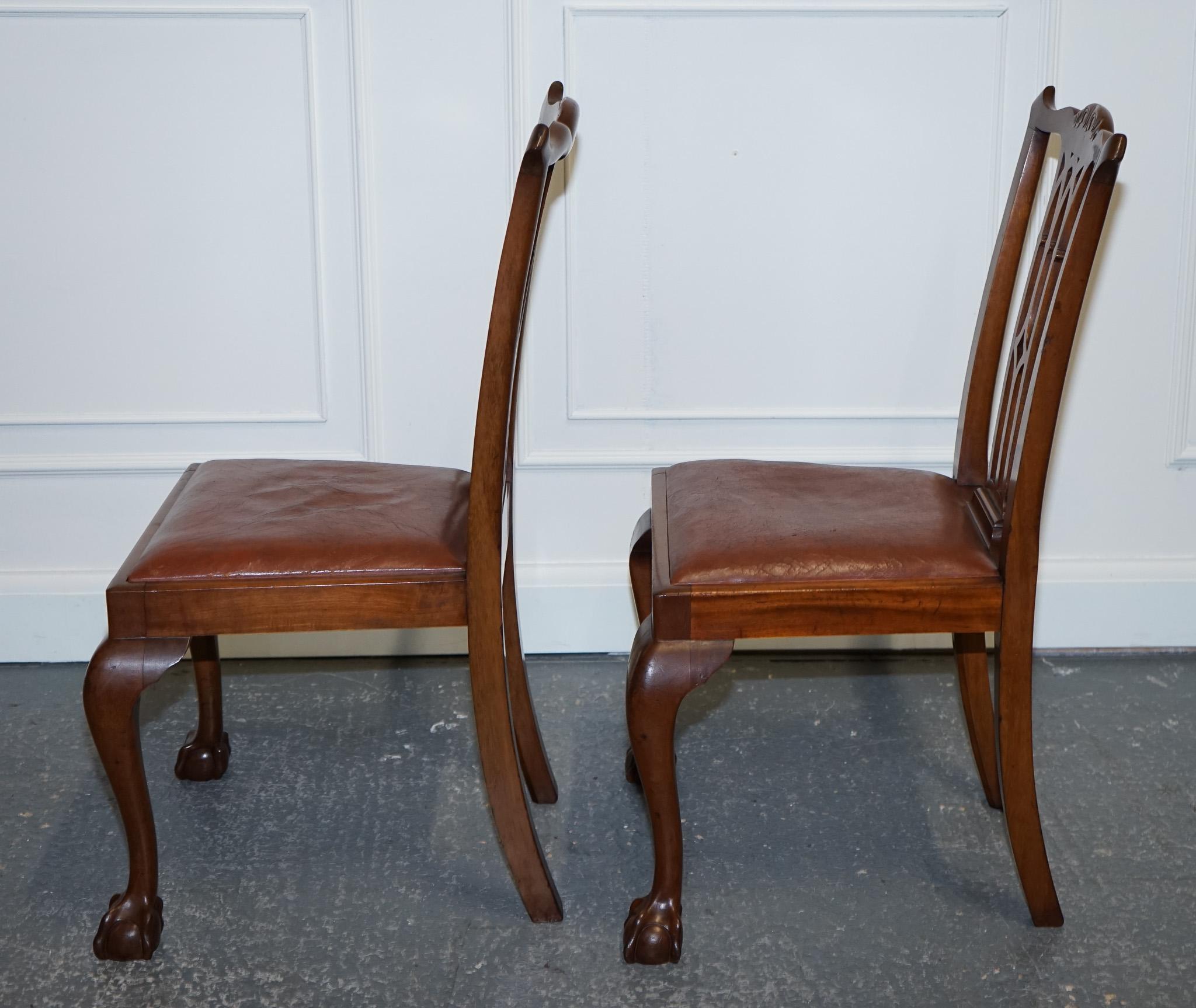 CHIPPENDALE STYLE 5 DINING CHAIRS WiTH LEATHER SEATS PERFECT FOR ROUND TABLE In Good Condition For Sale In Pulborough, GB