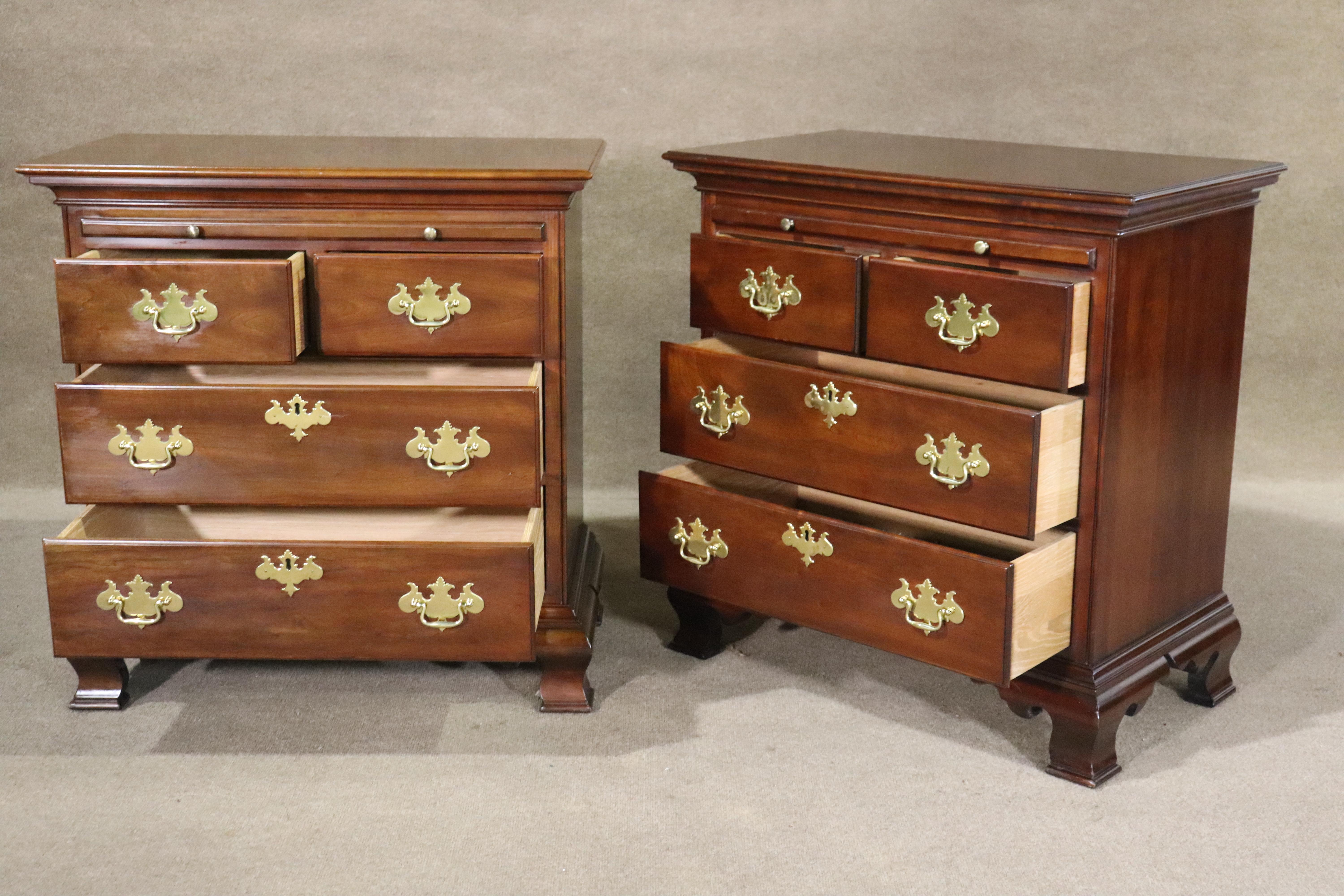 Pair of vintage dressers with four drawers each and pull out shelf. Antique brass hardware on cherry wood. Great for bedside storage.
Please confirm location NY or NJ